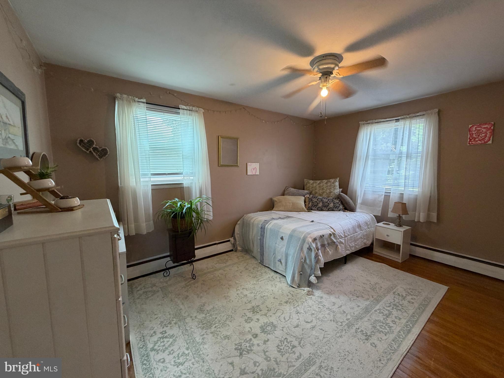 WILLOW MANOR - Residential