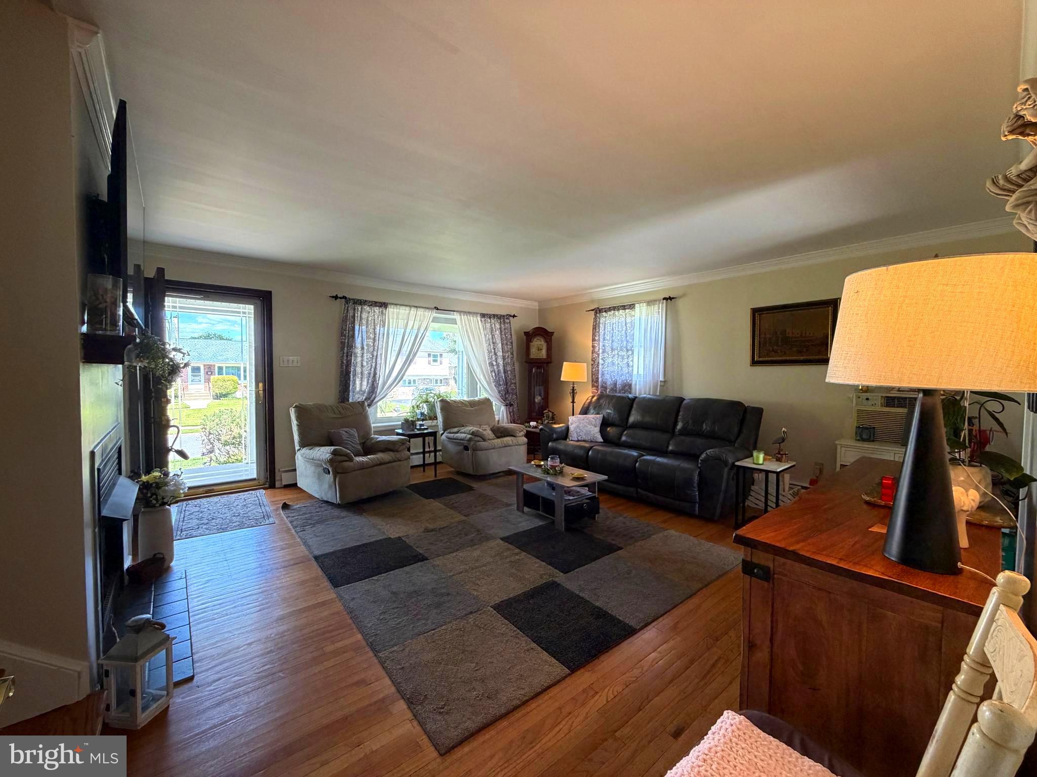 WILLOW MANOR - Residential
