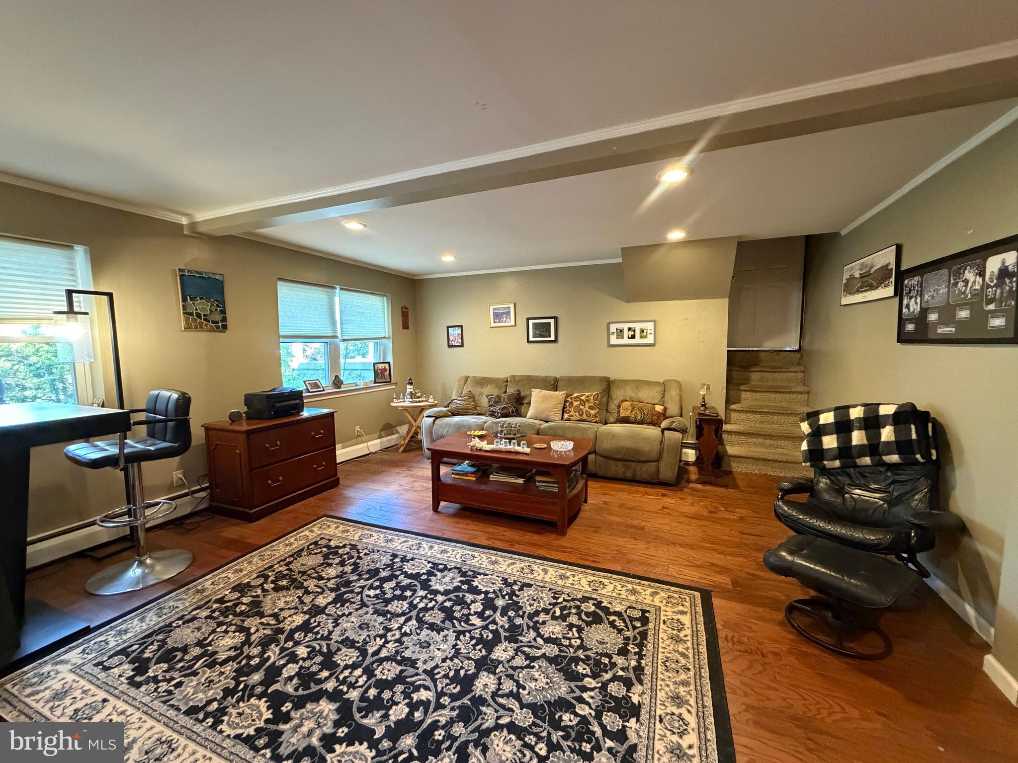WILLOW MANOR - Residential