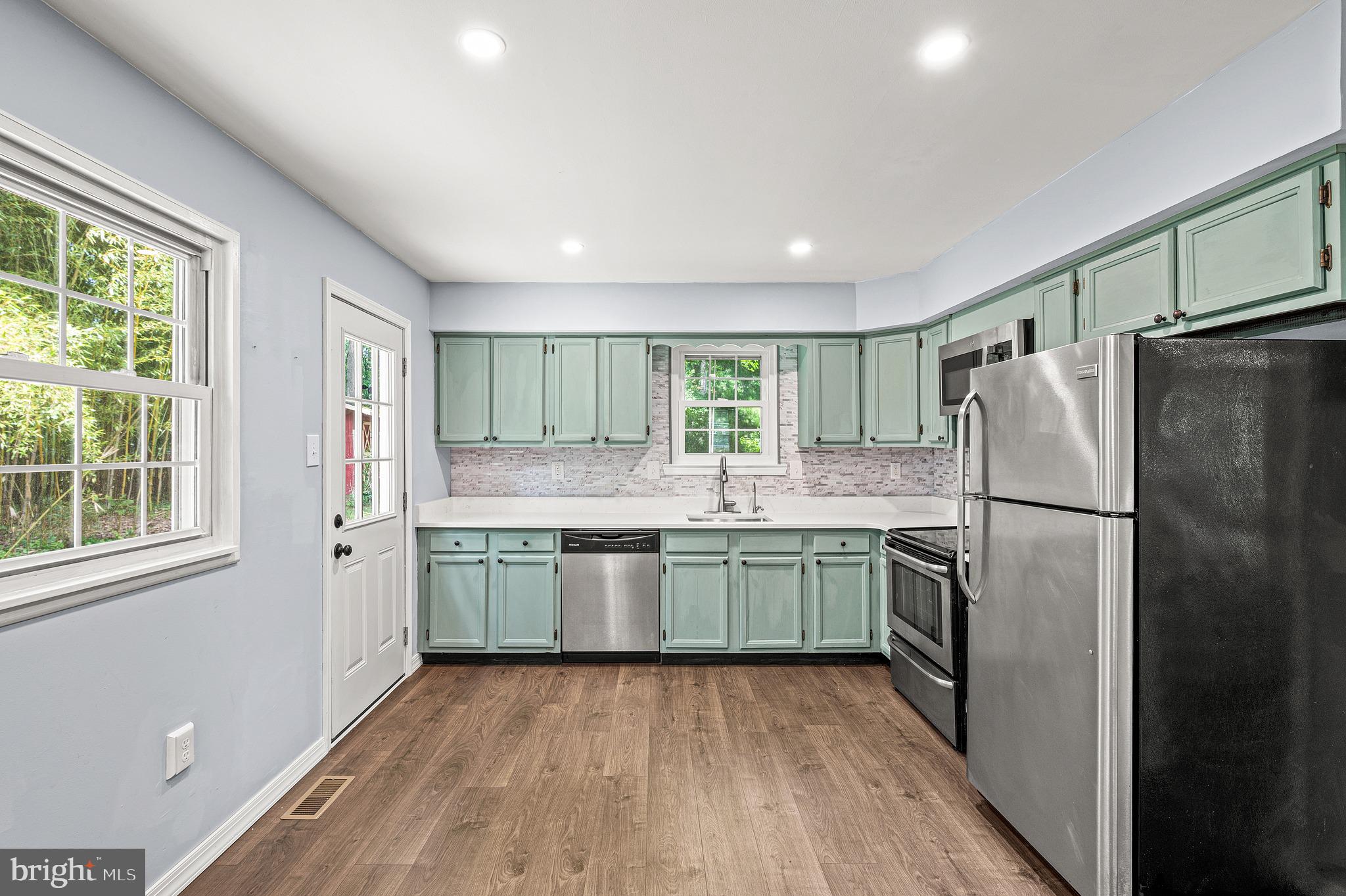 SUMMIT RIDGE - Residential
