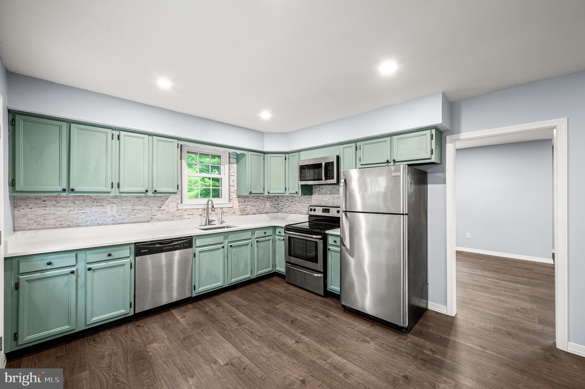 SUMMIT RIDGE - Residential
