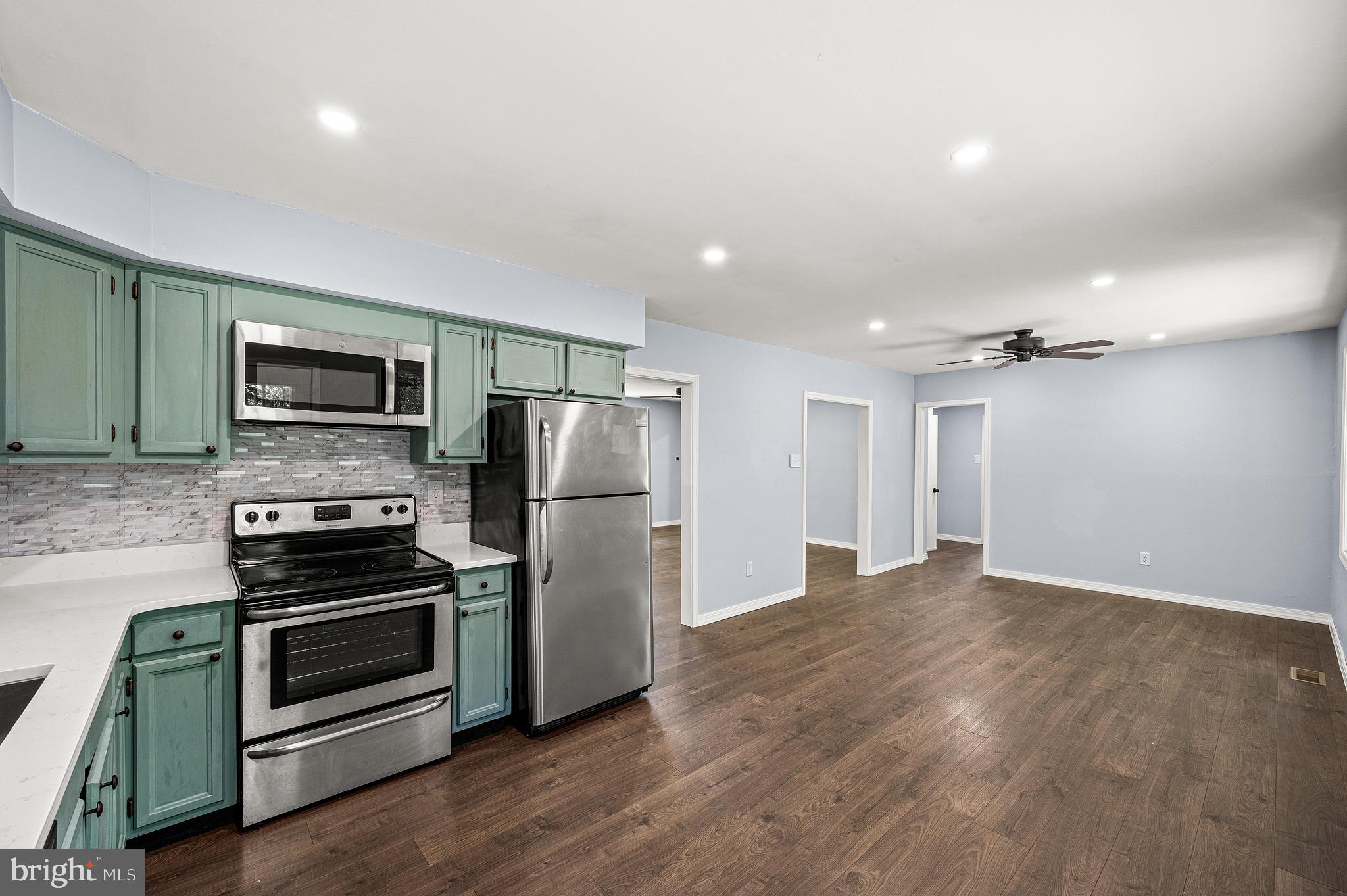 SUMMIT RIDGE - Residential