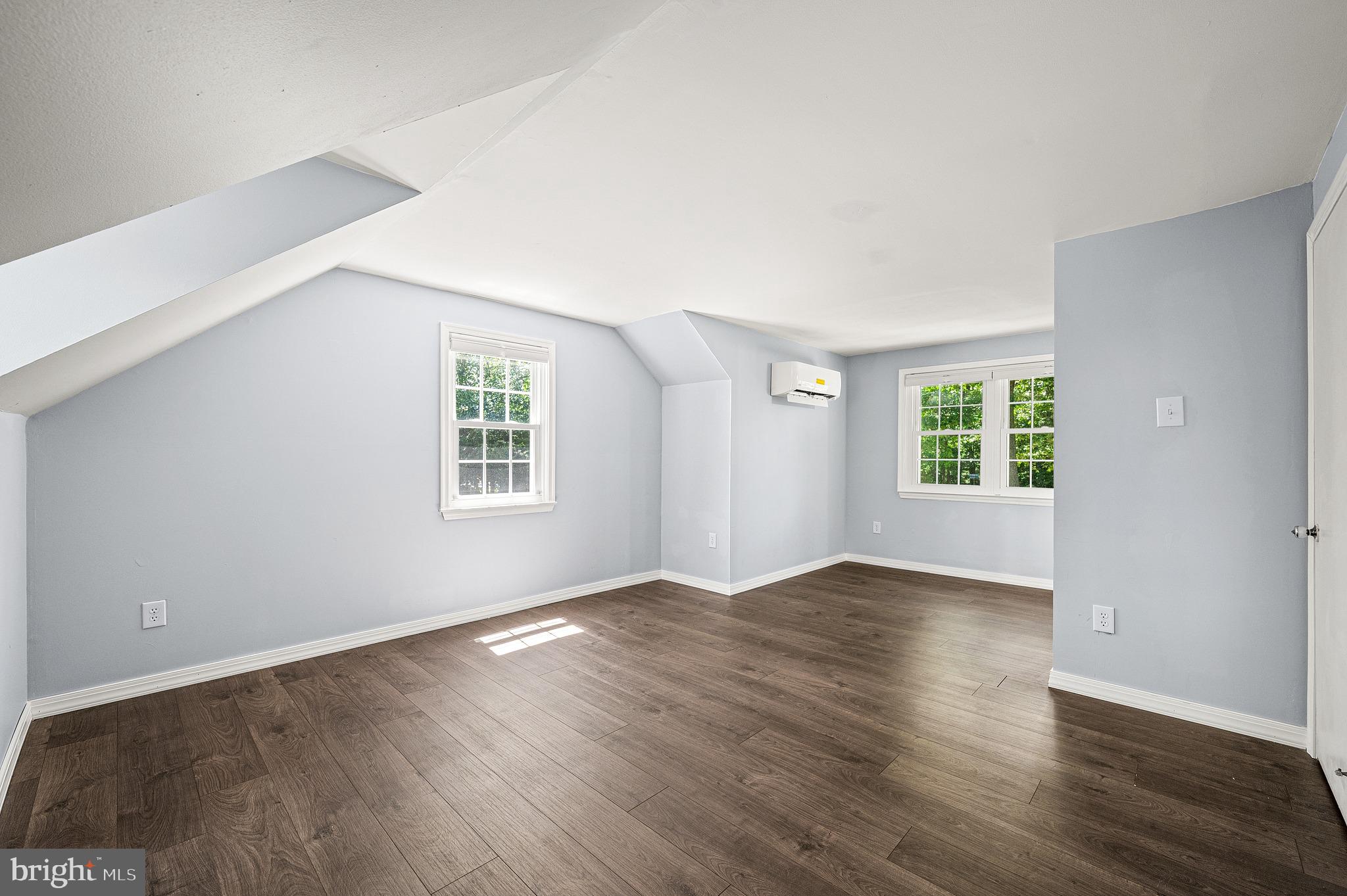SUMMIT RIDGE - Residential