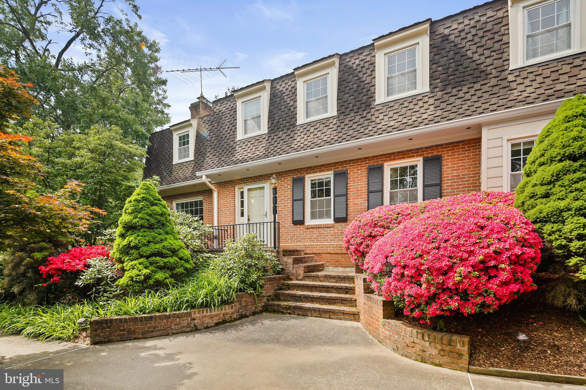 MCAULEY PARK - Residential