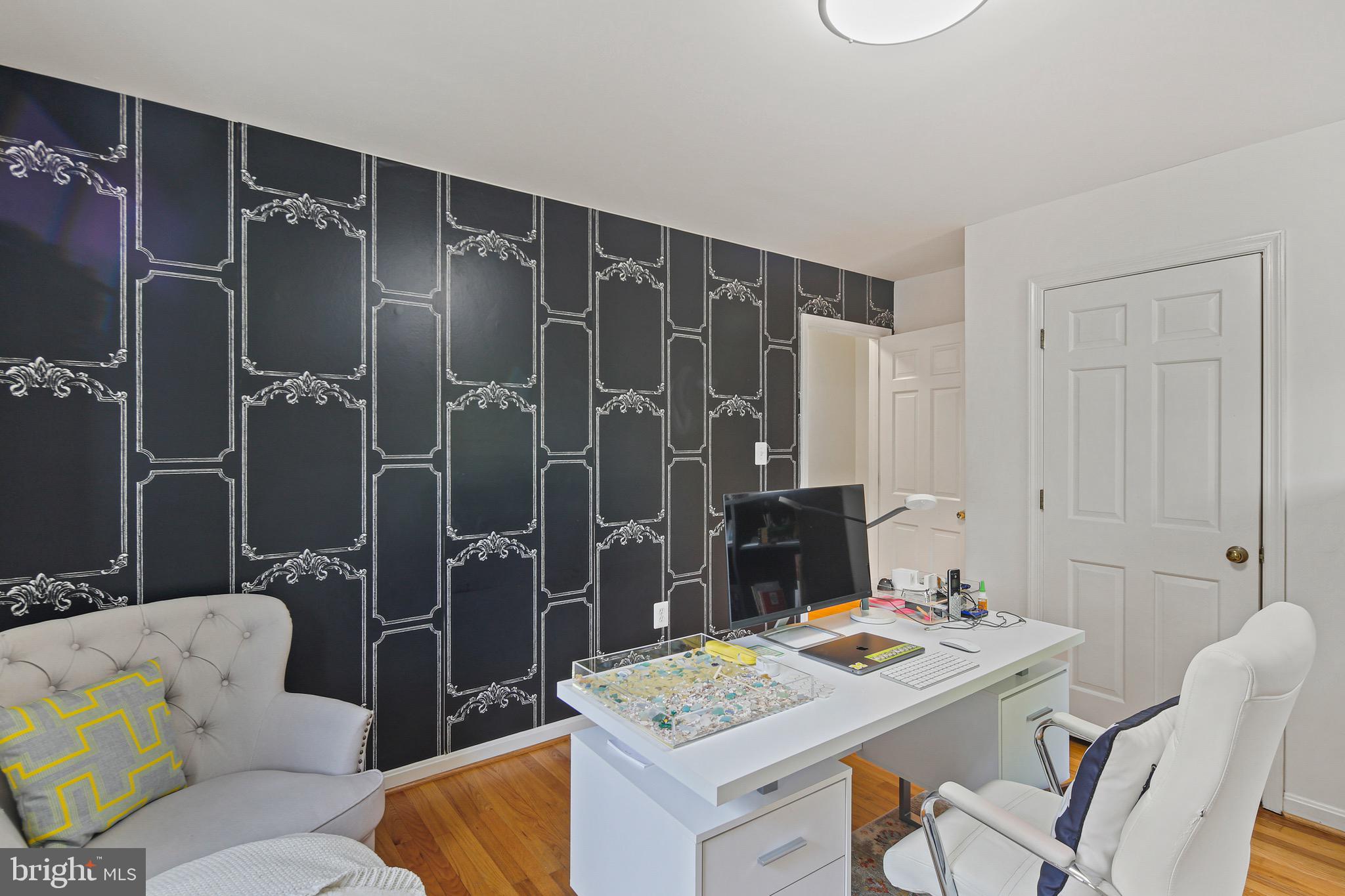 MCAULEY PARK - Residential