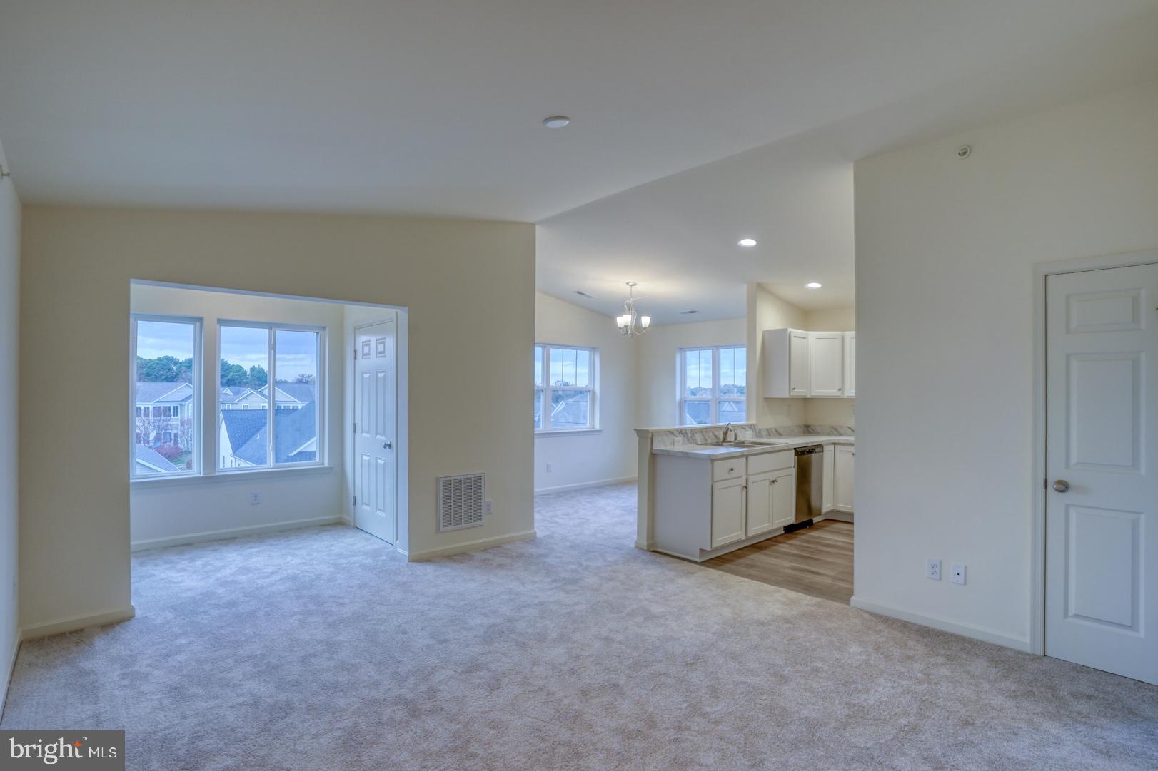 HEARTHSTONE MANOR - Residential