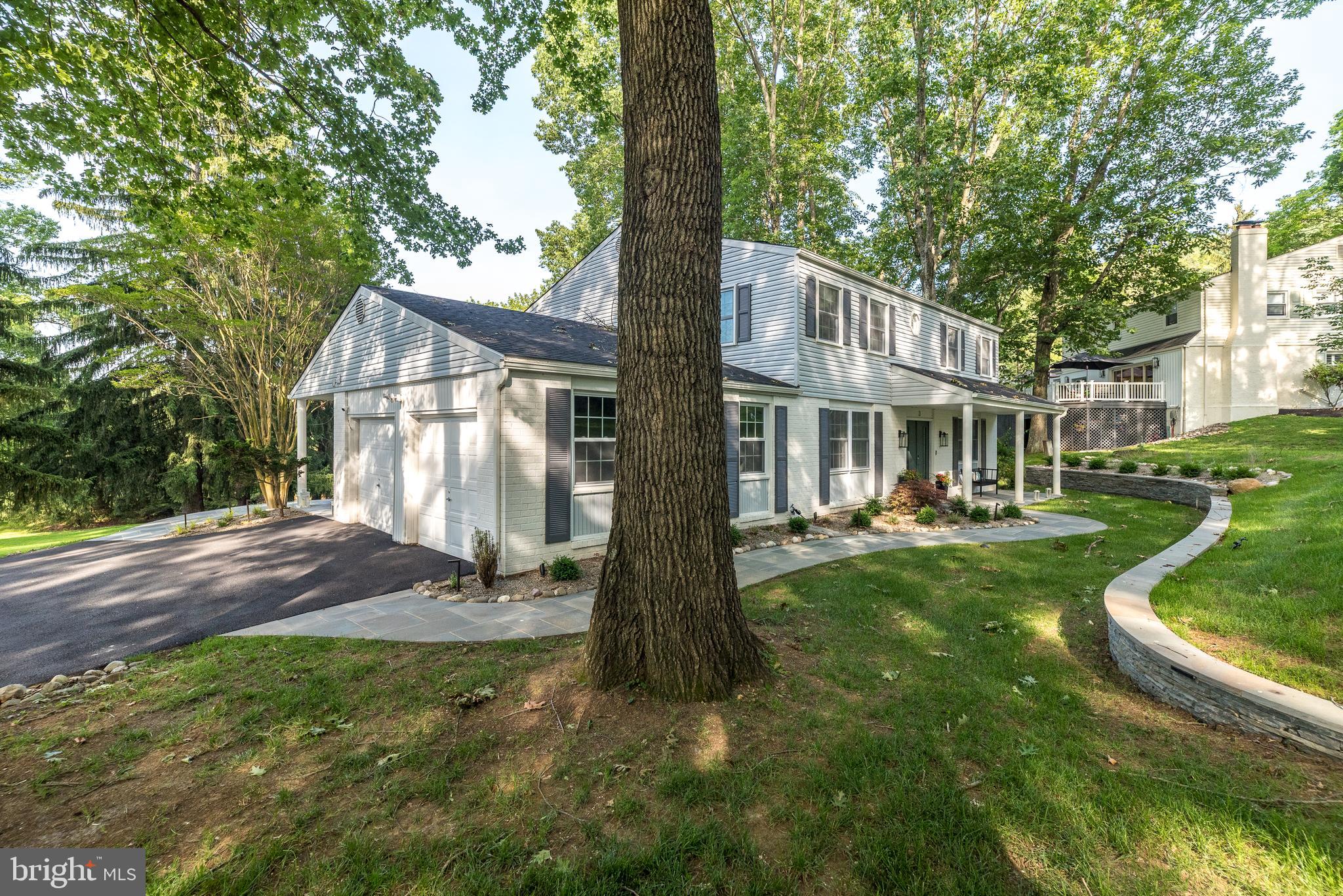 LAFAYETTE HILL - Residential