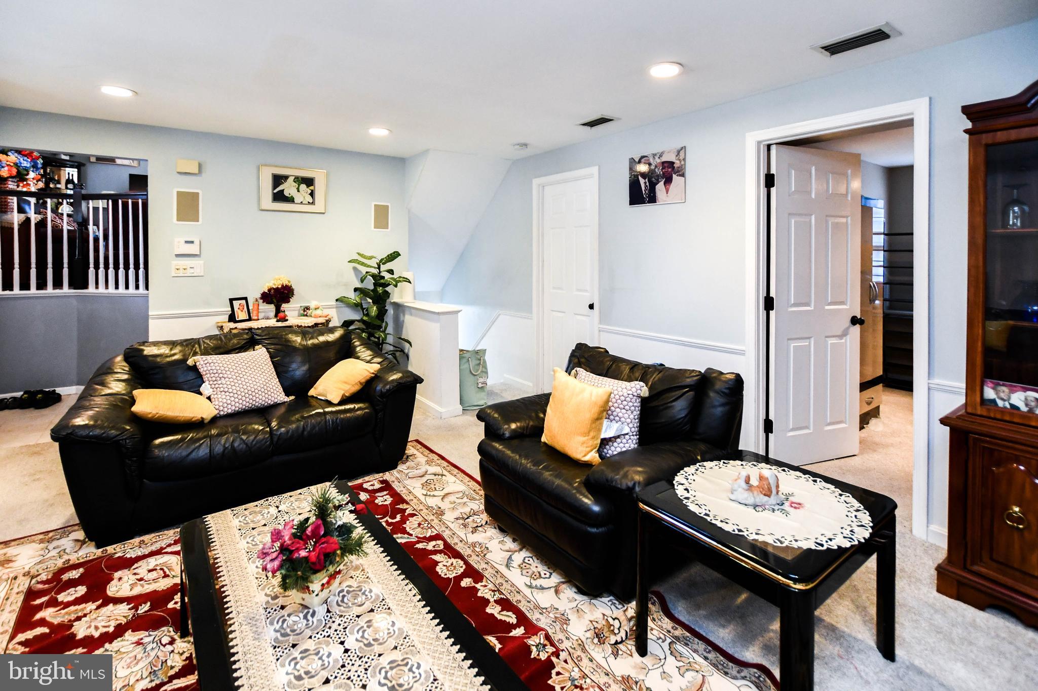 KINGS WOODS - Residential