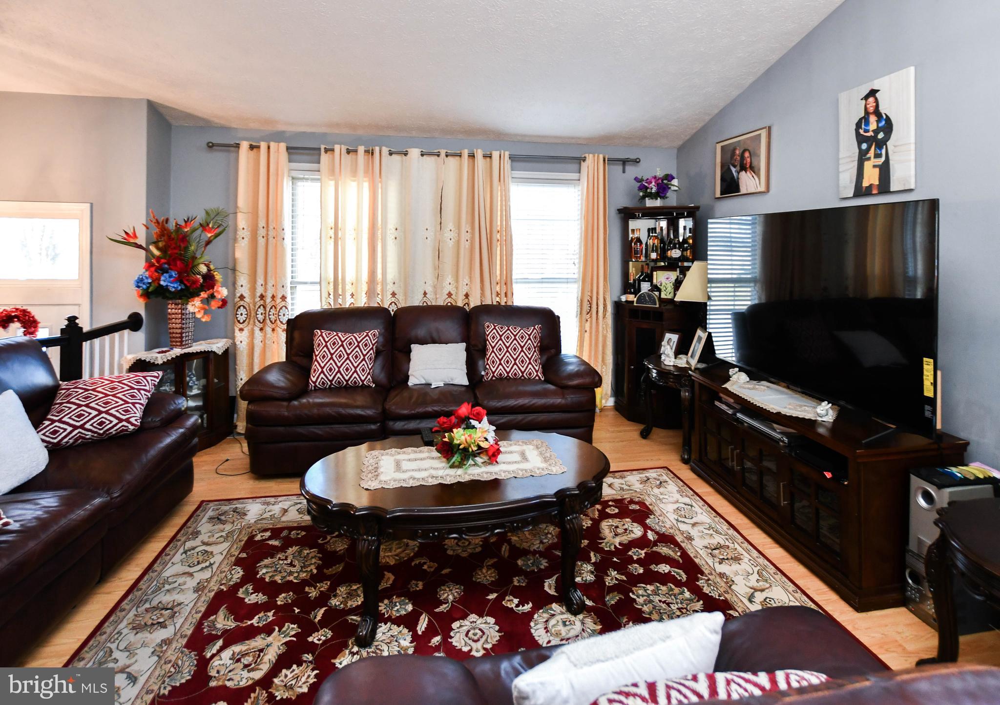 KINGS WOODS - Residential