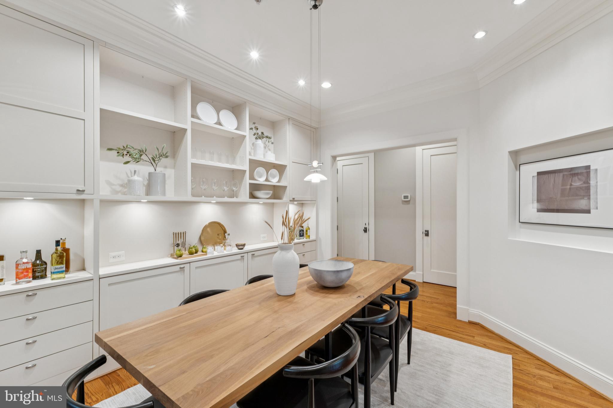 OBSERVATORY CIRCLE - Residential