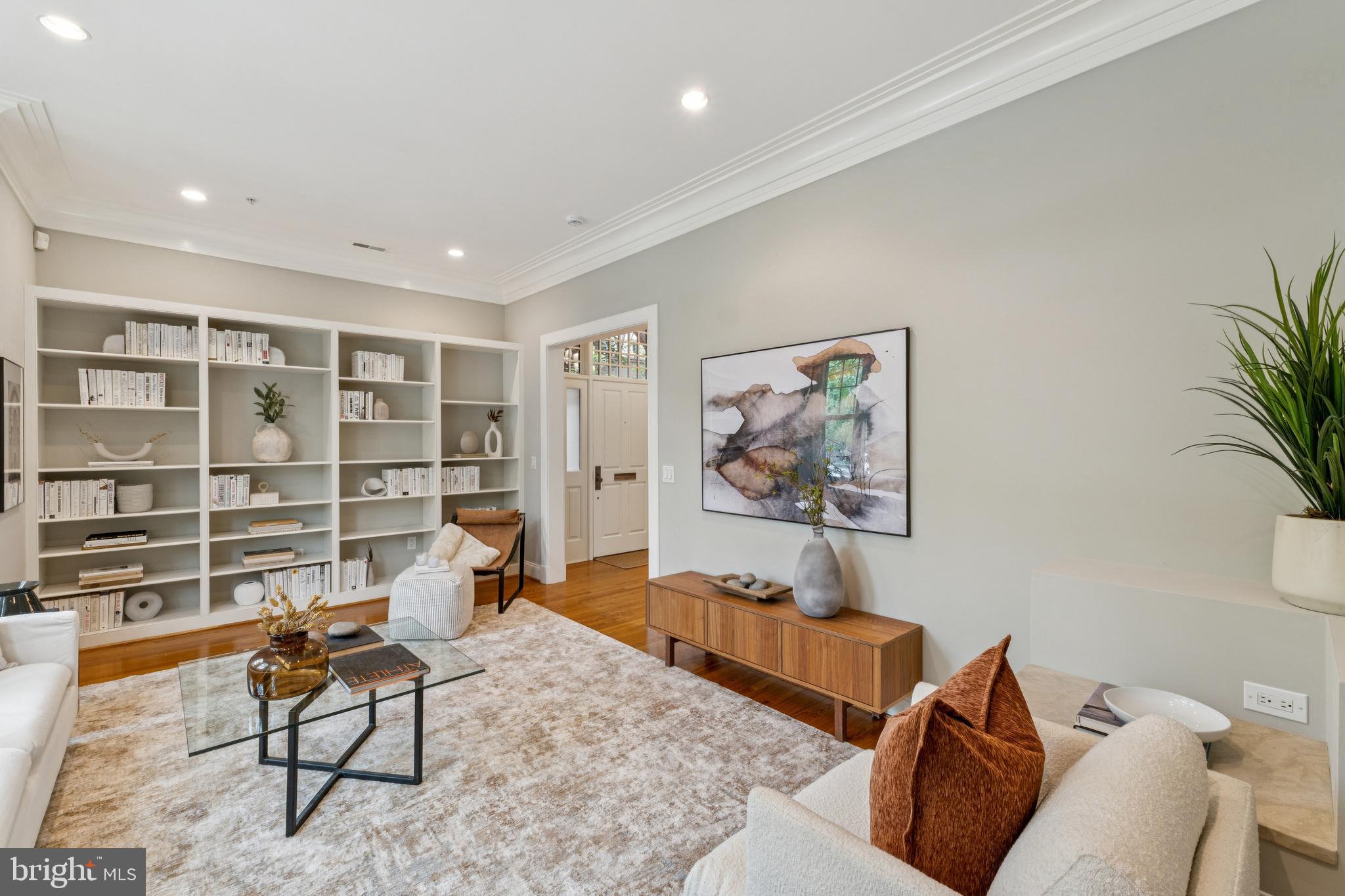 OBSERVATORY CIRCLE - Residential