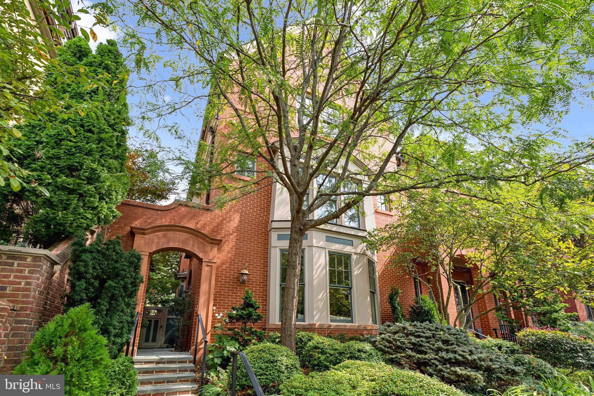 OBSERVATORY CIRCLE - Residential