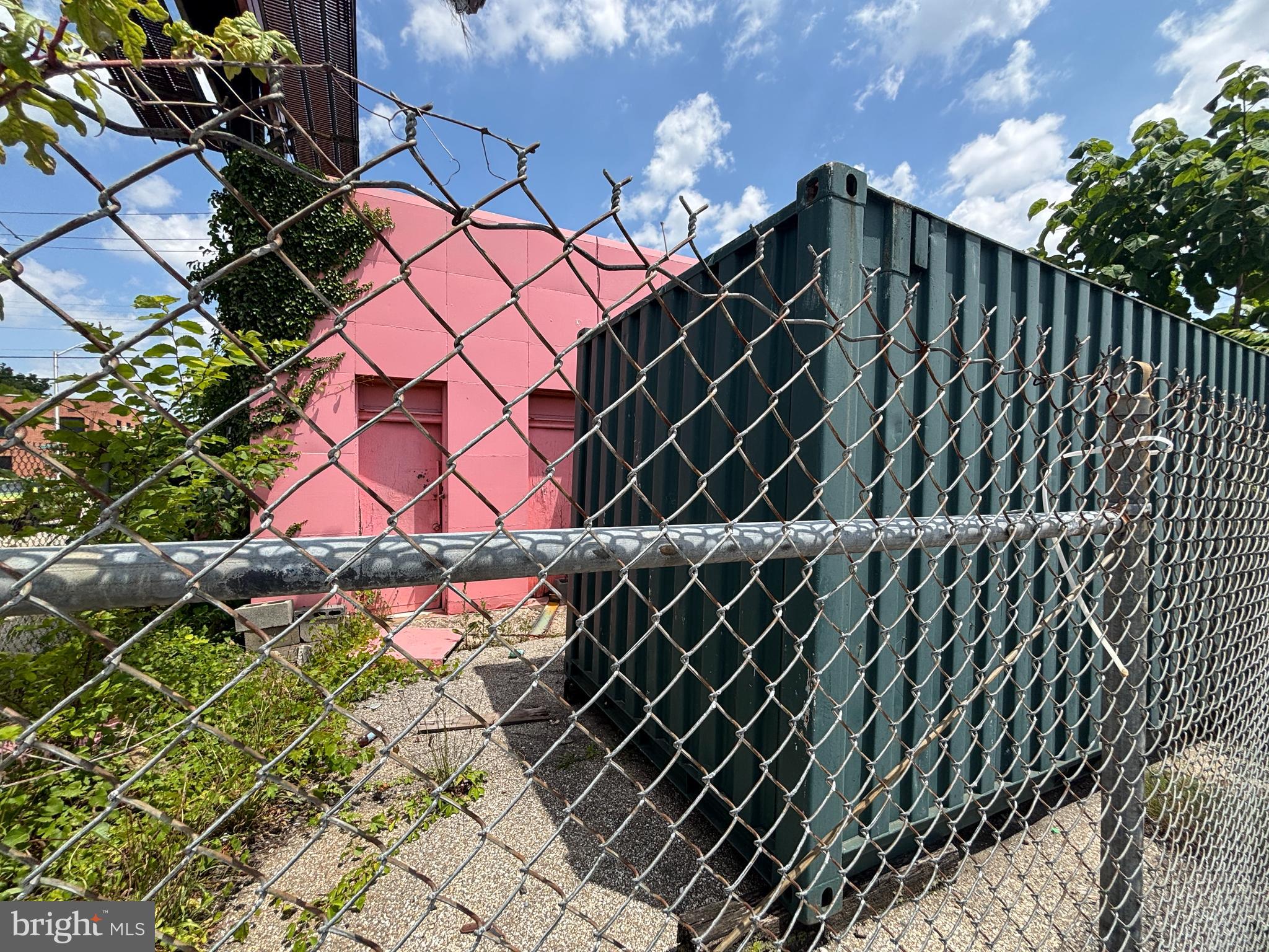 IRVINGTON - Commercial Sale