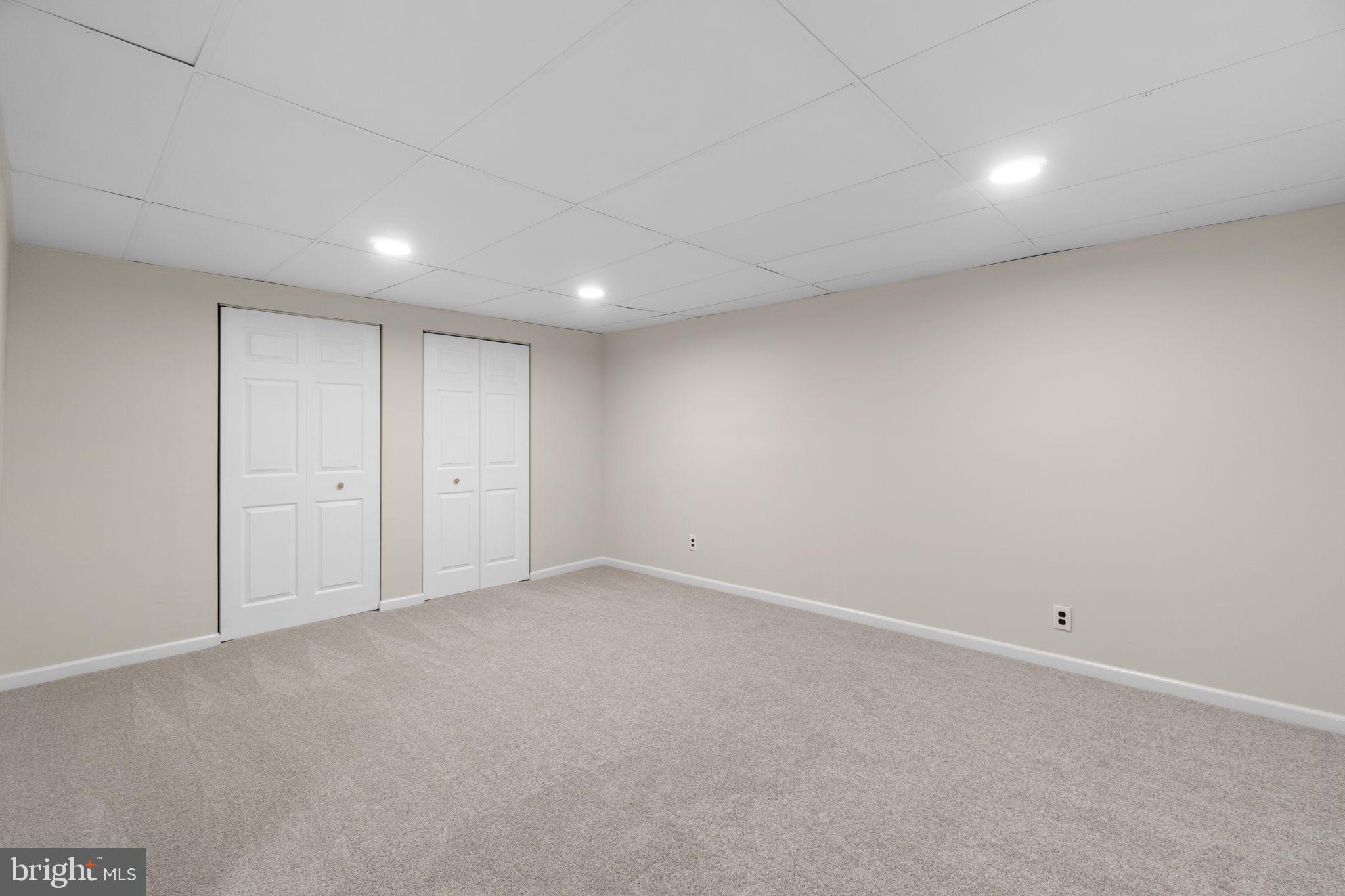 VILLAGE OF HICKORY RIDGE - Residential