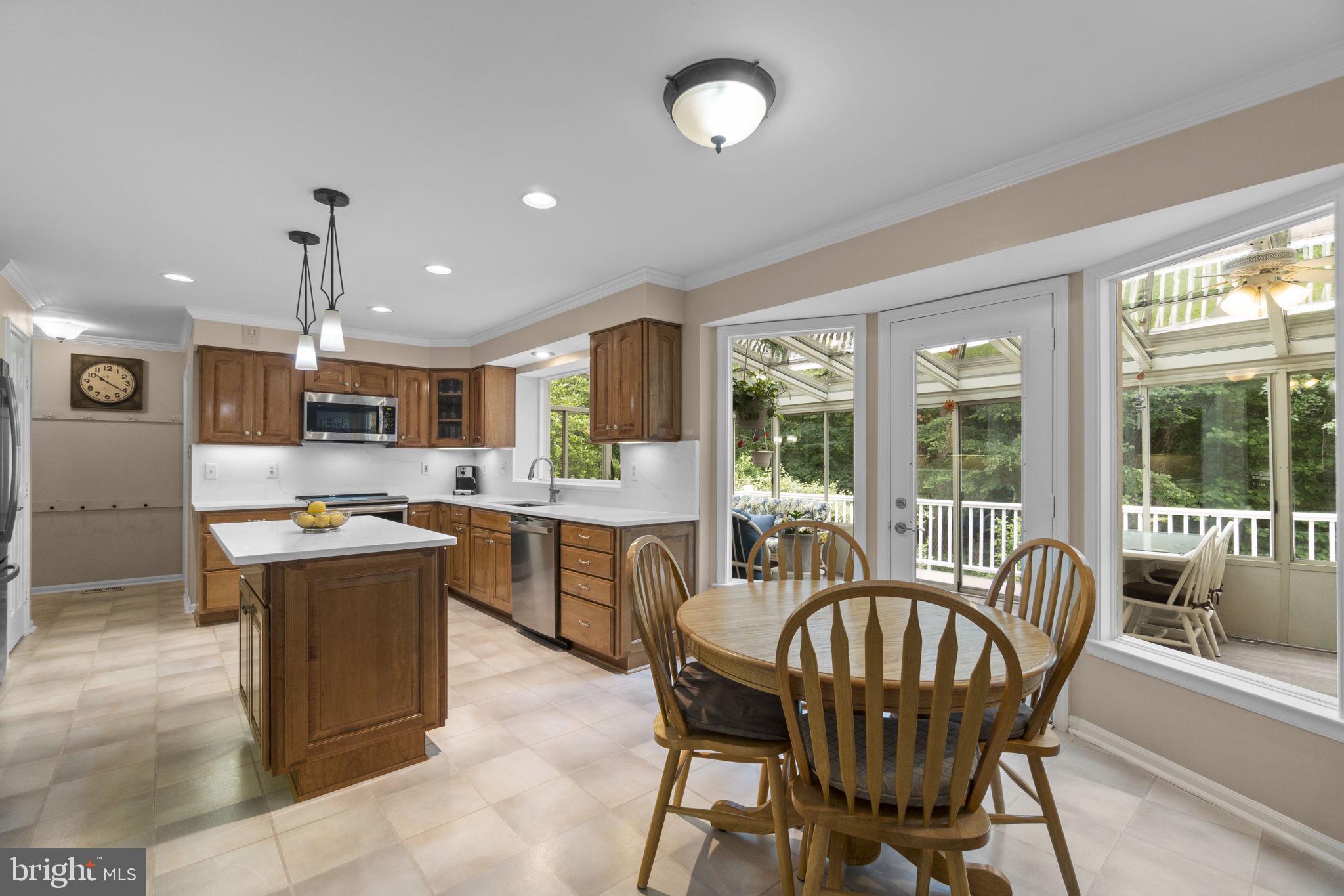 VILLAGE OF HICKORY RIDGE - Residential