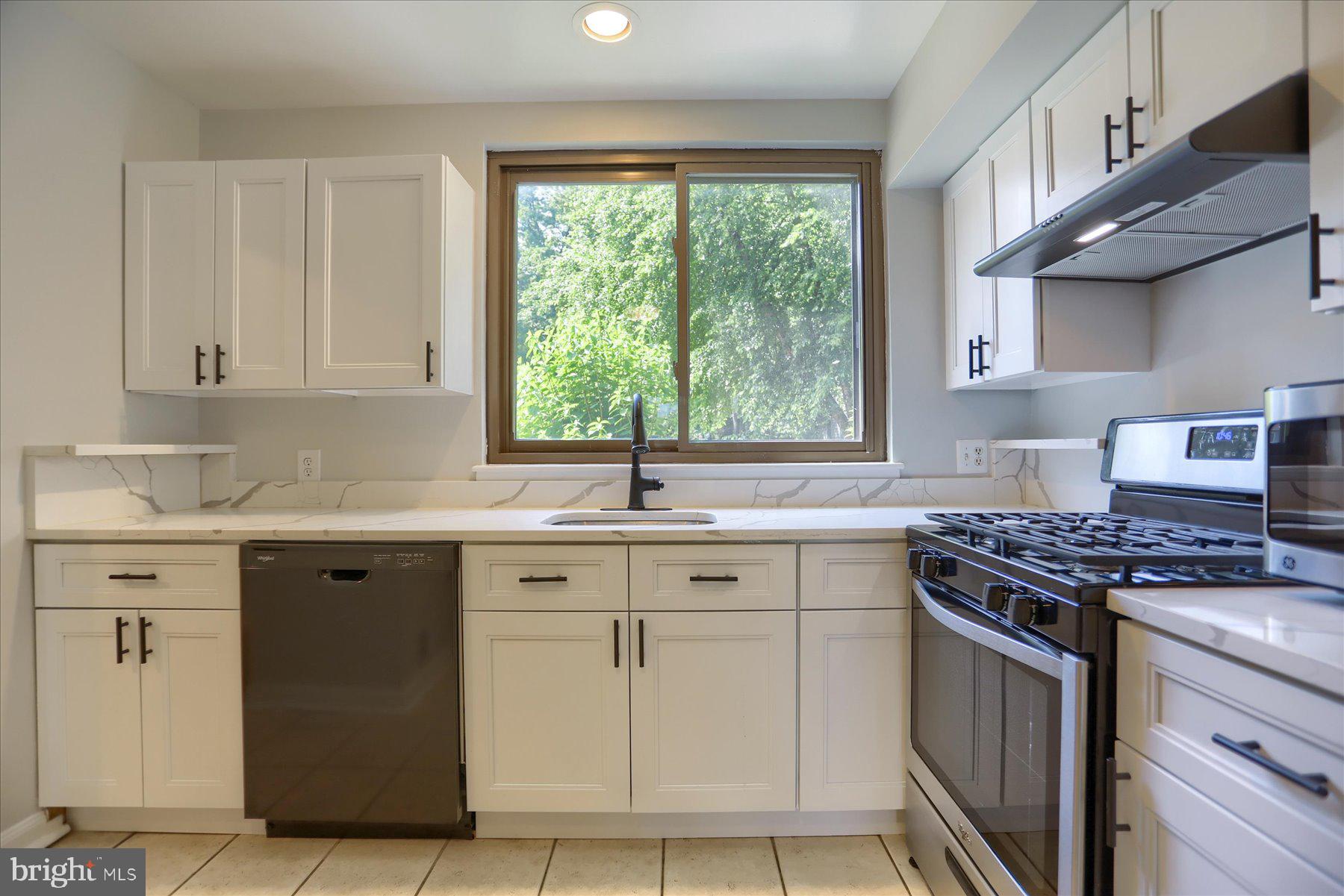 STONEOAKS - Residential