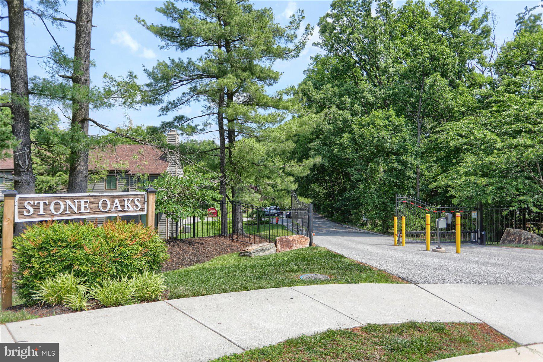 STONEOAKS - Residential