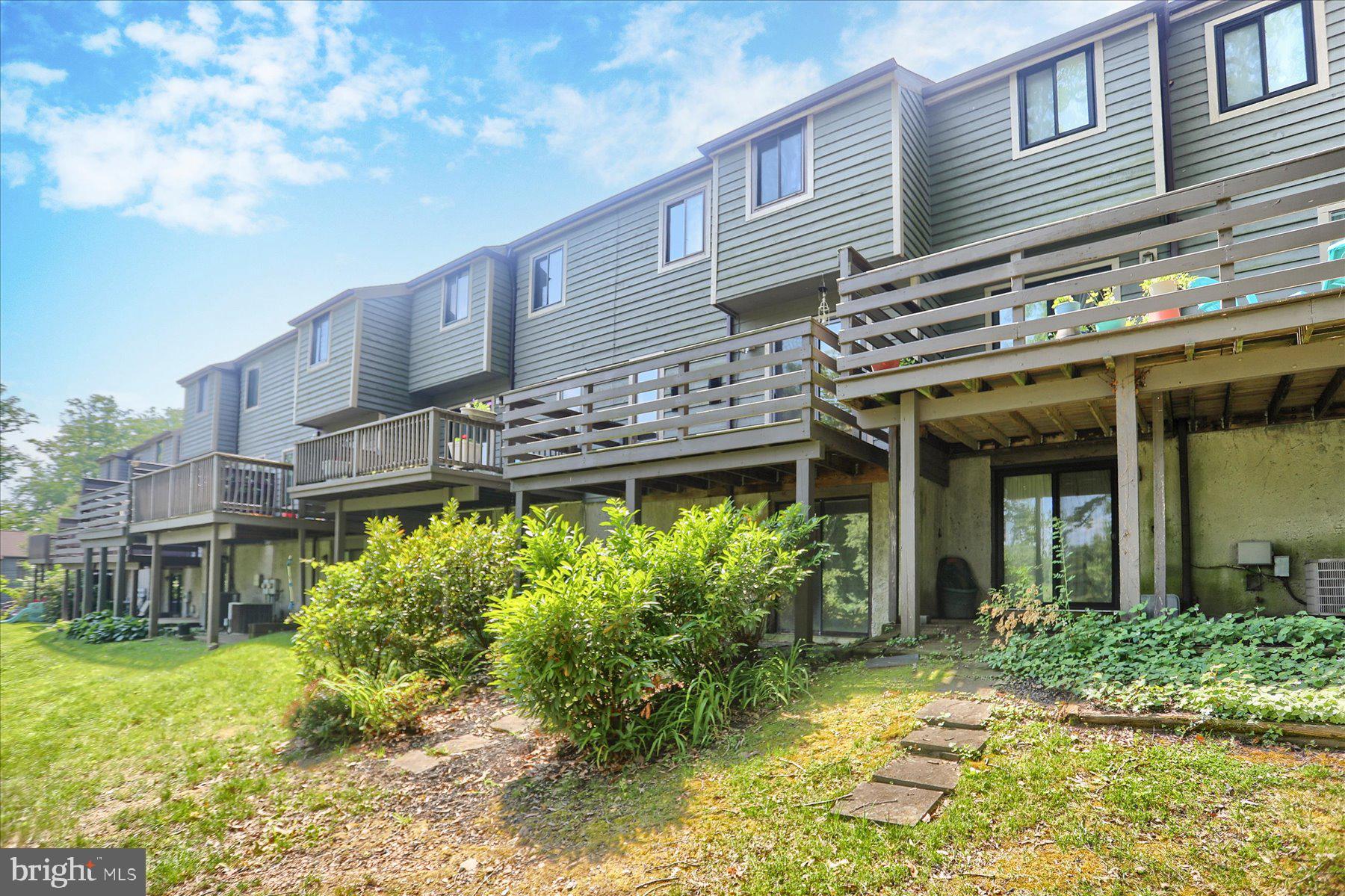 STONEOAKS - Residential