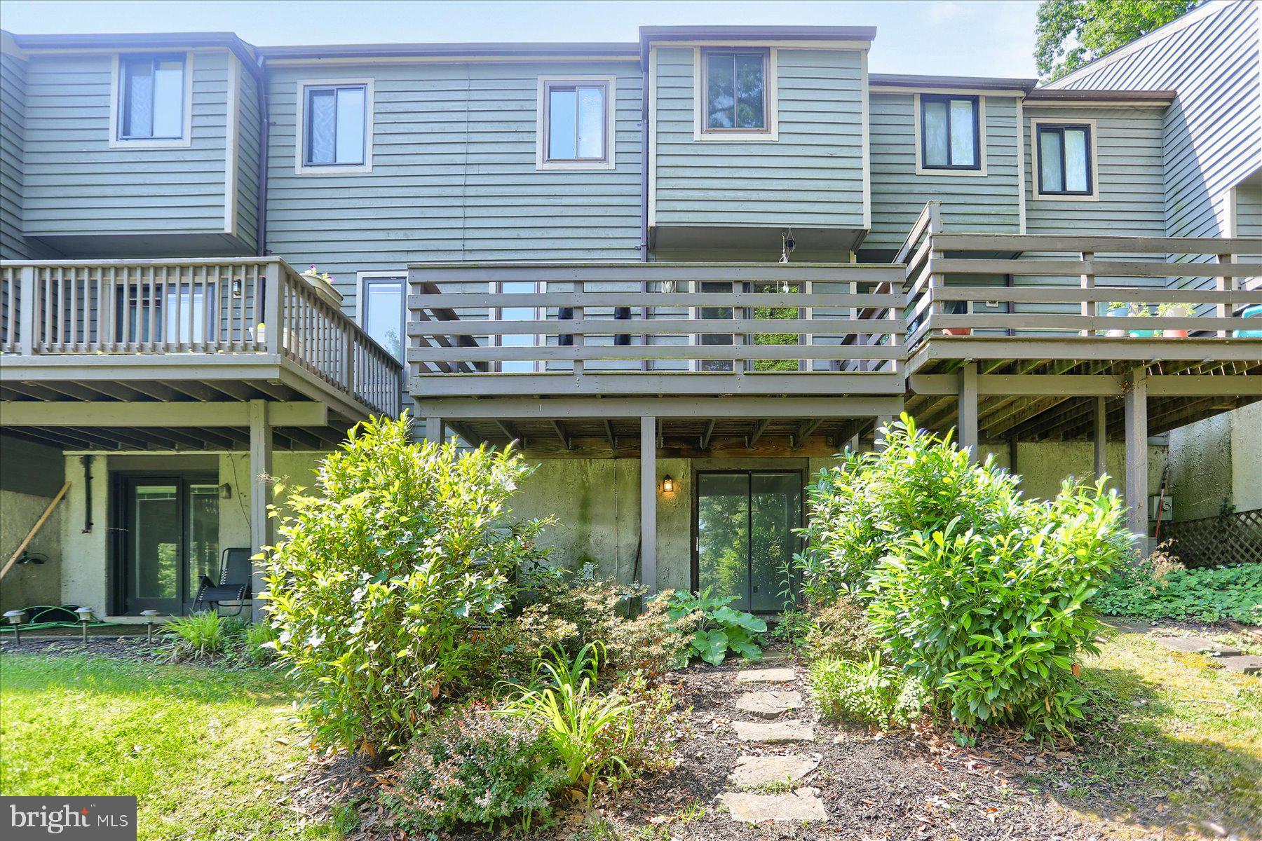STONEOAKS - Residential