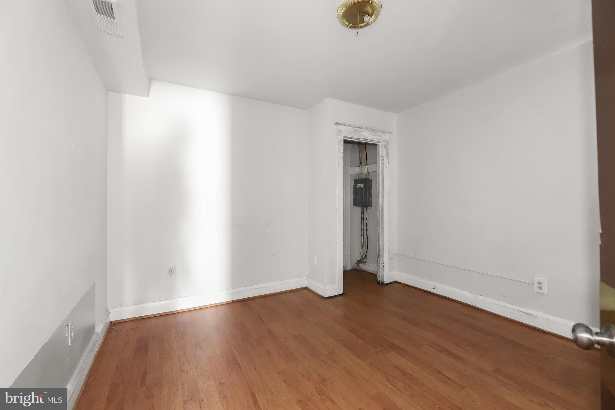 GREEKTOWN - Residential