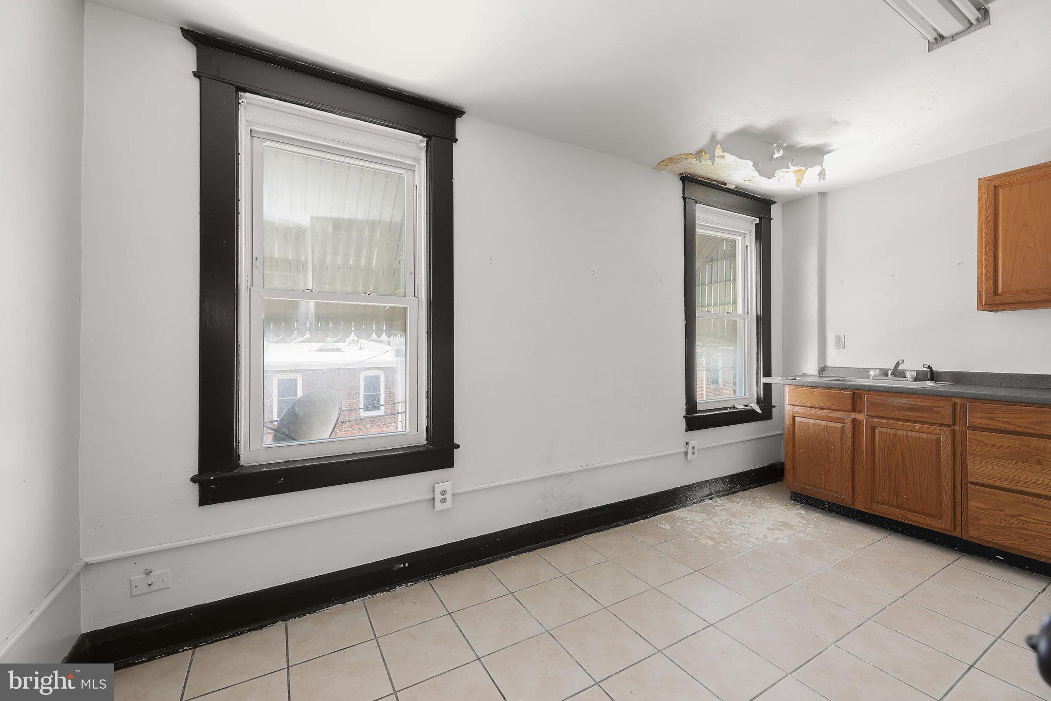 GREEKTOWN - Residential