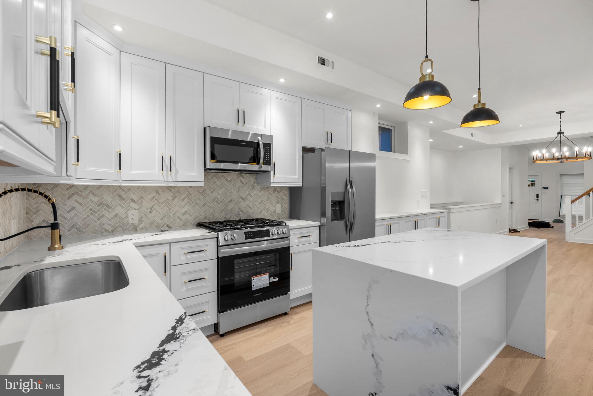 RESERVOIR HILL - Residential