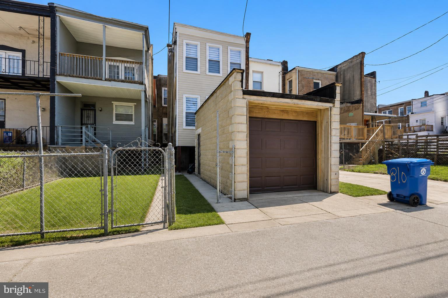 RESERVOIR HILL - Residential