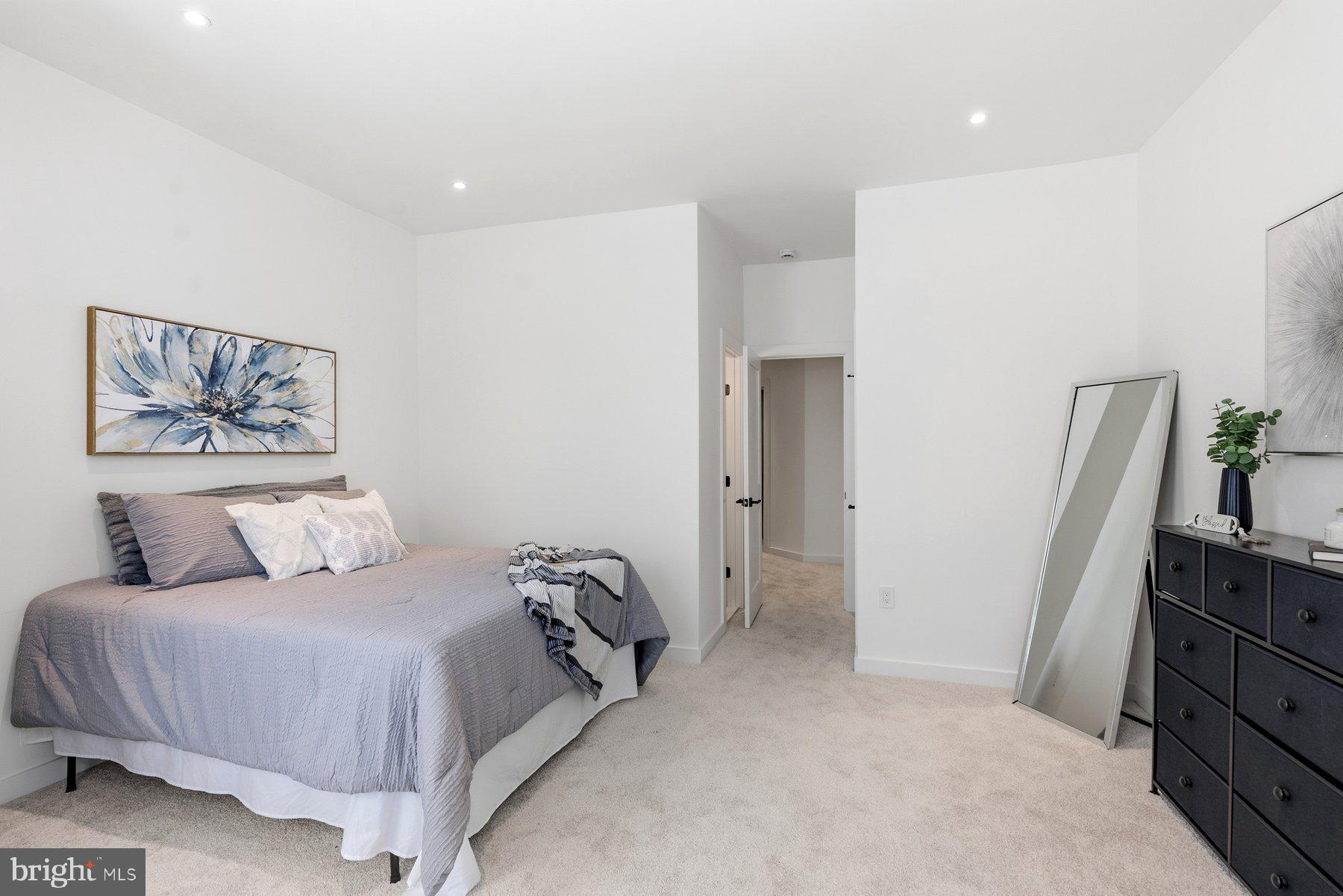 RESERVOIR HILL - Residential