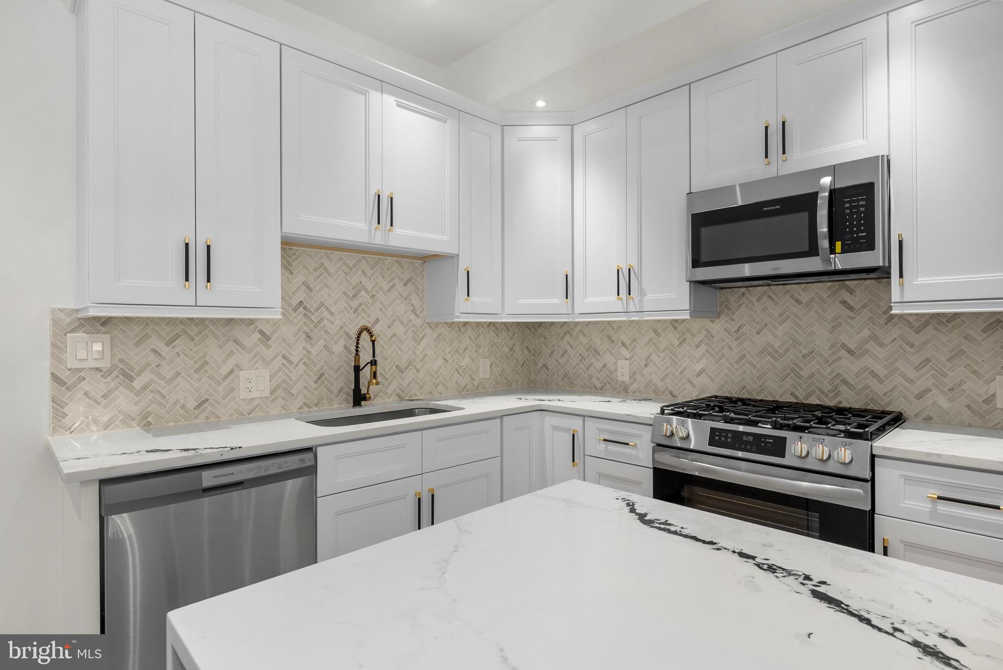 RESERVOIR HILL - Residential