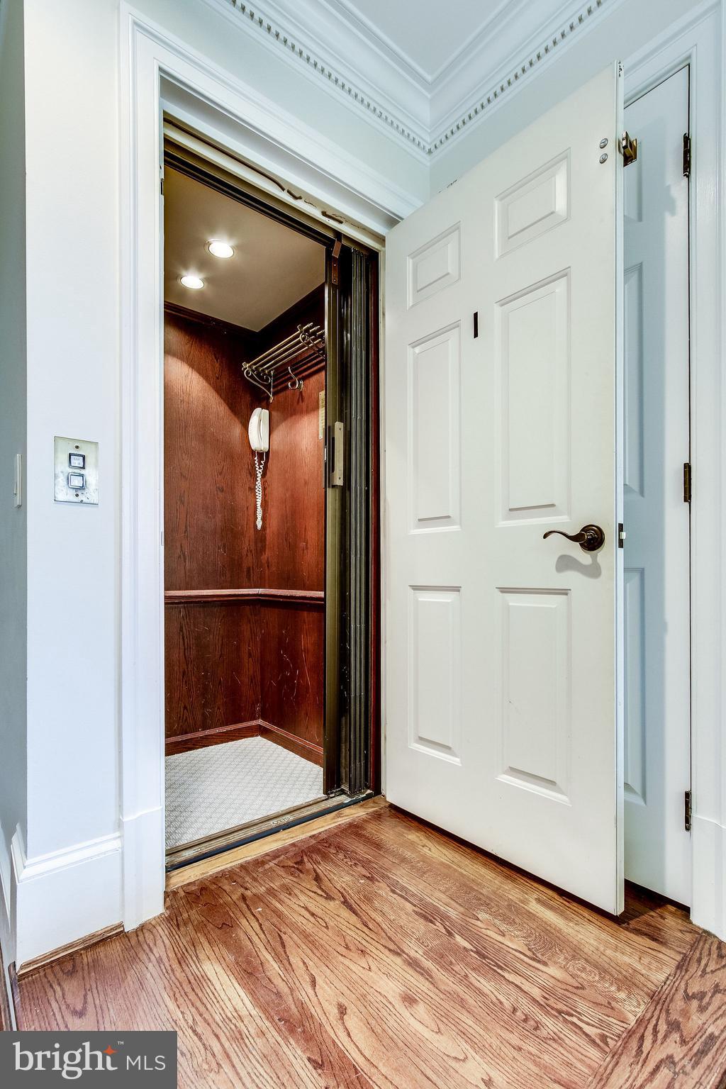 HARBORSIDE - Residential