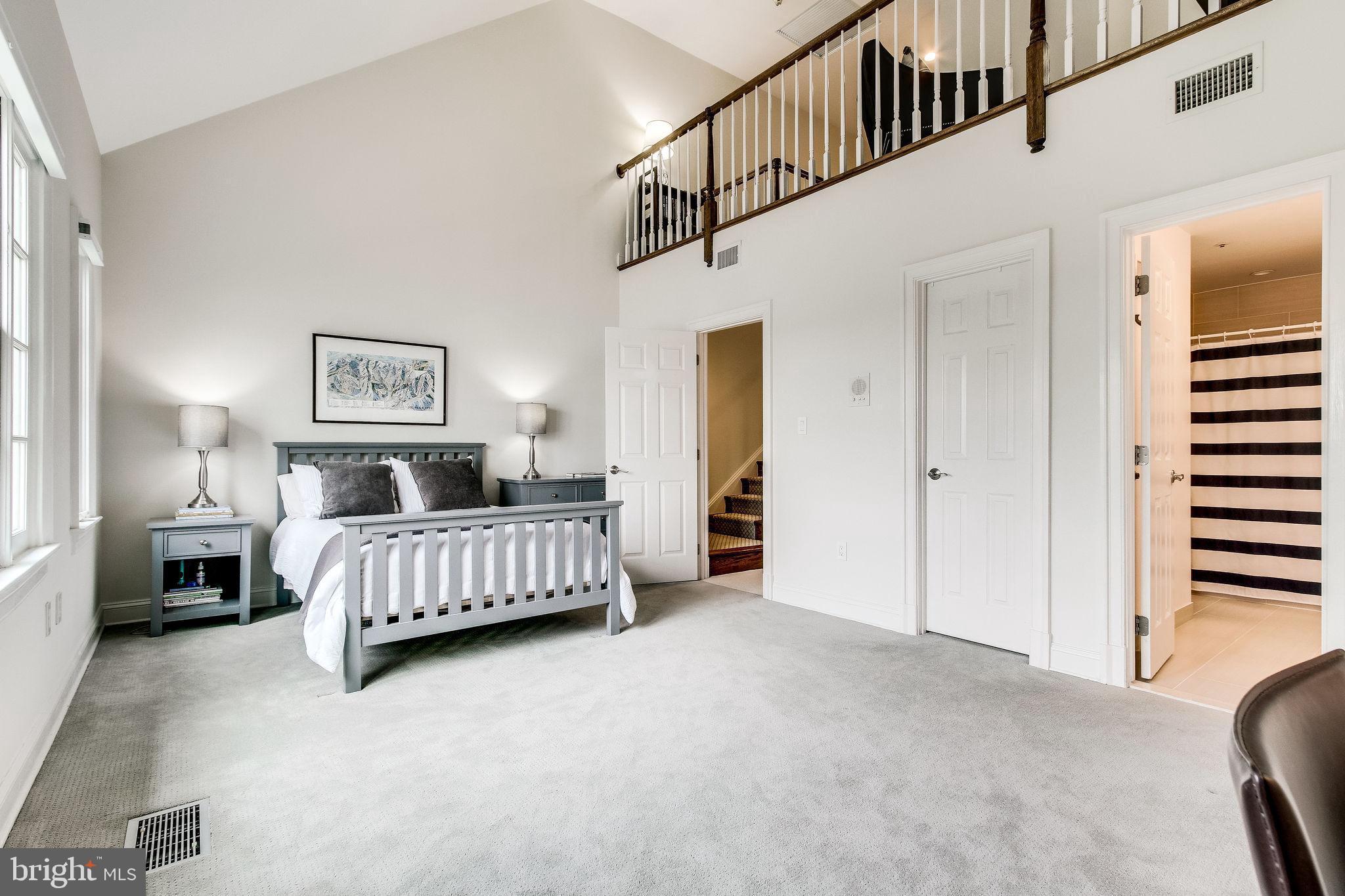 HARBORSIDE - Residential