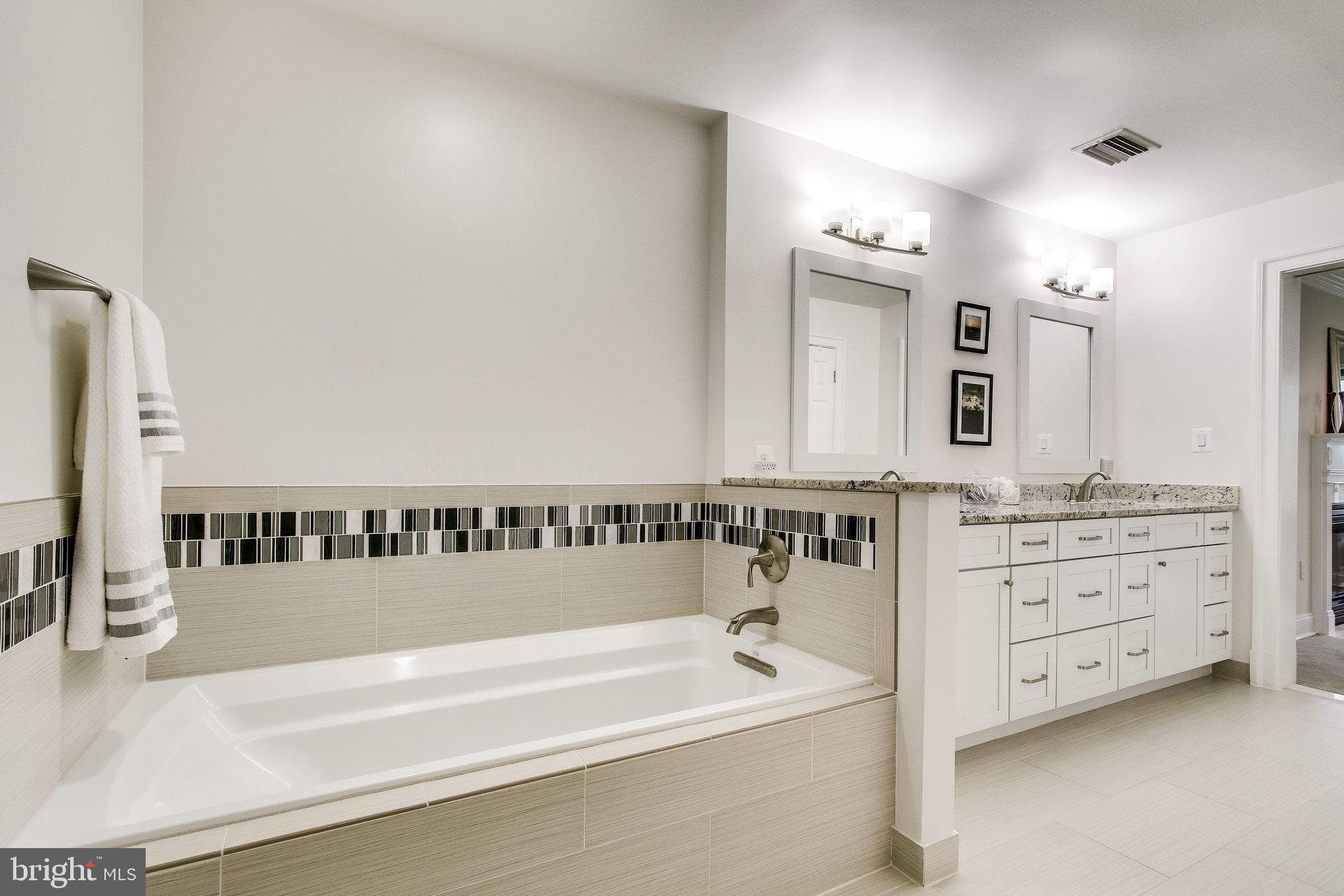HARBORSIDE - Residential