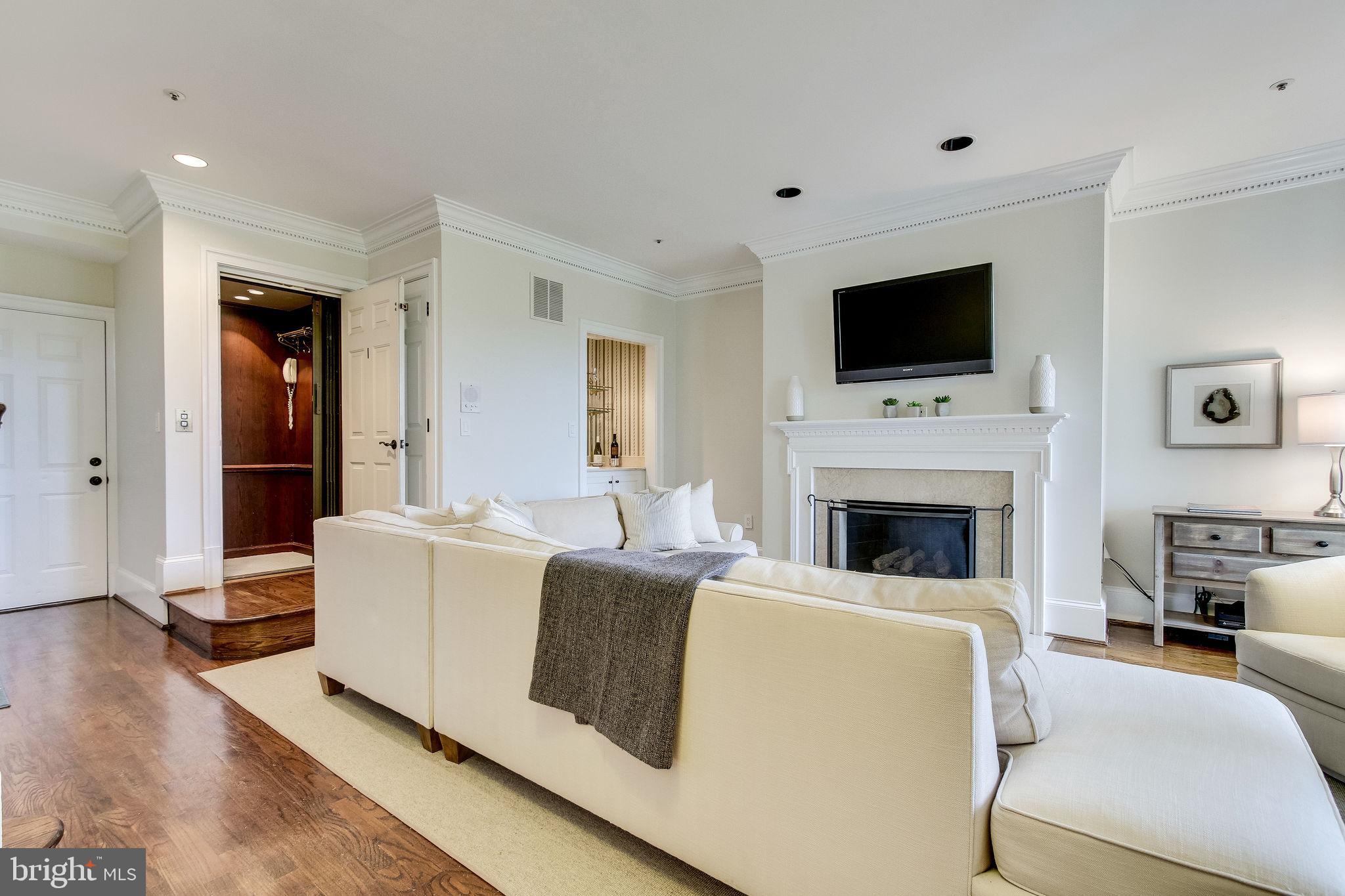 HARBORSIDE - Residential