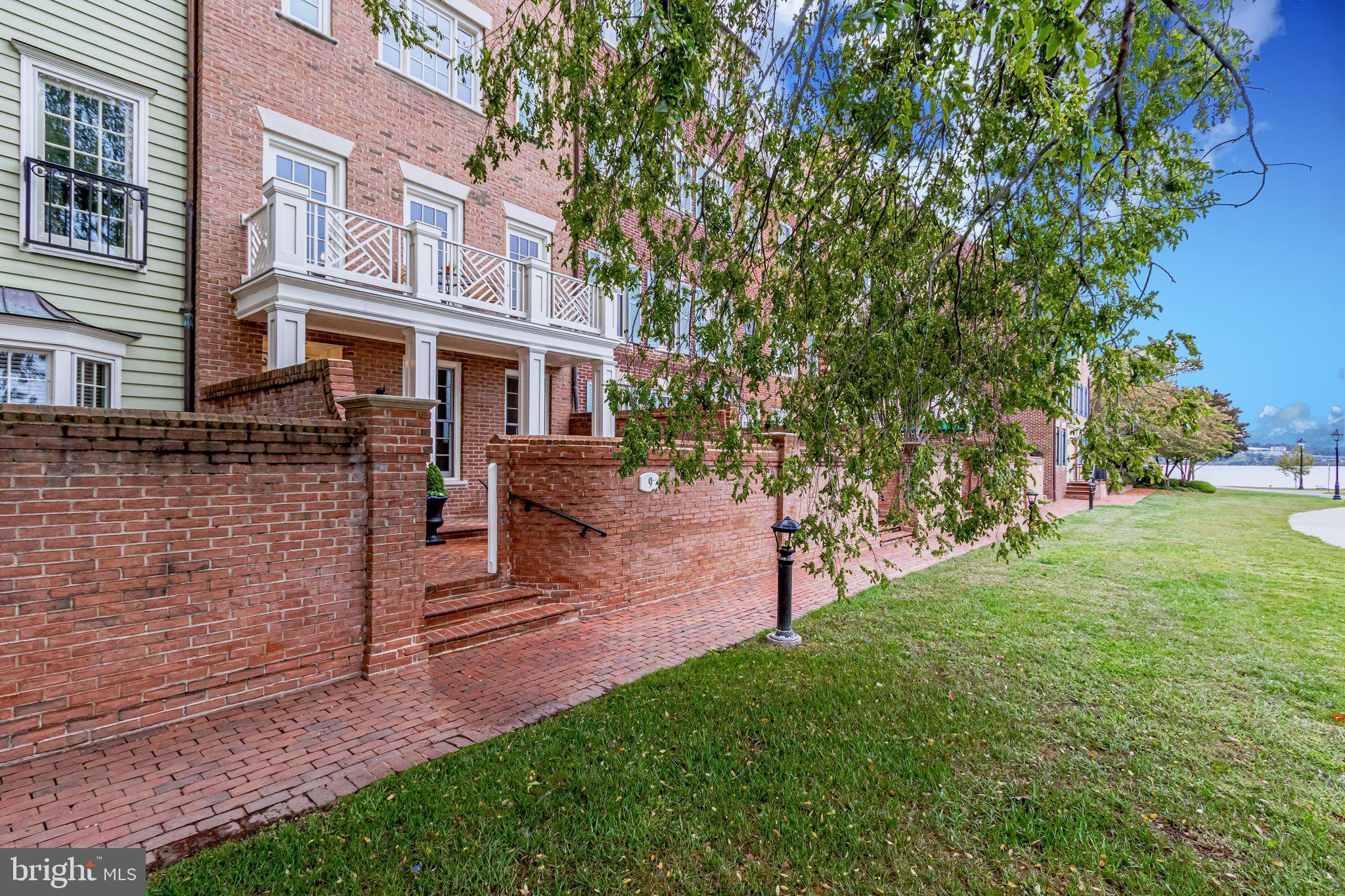 HARBORSIDE - Residential