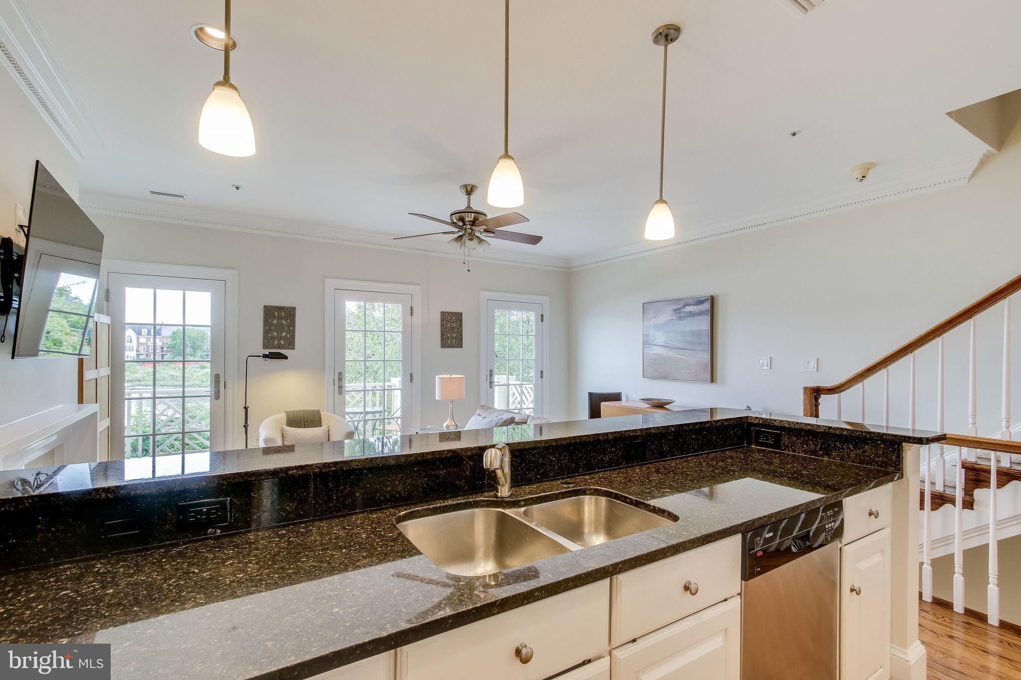 HARBORSIDE - Residential