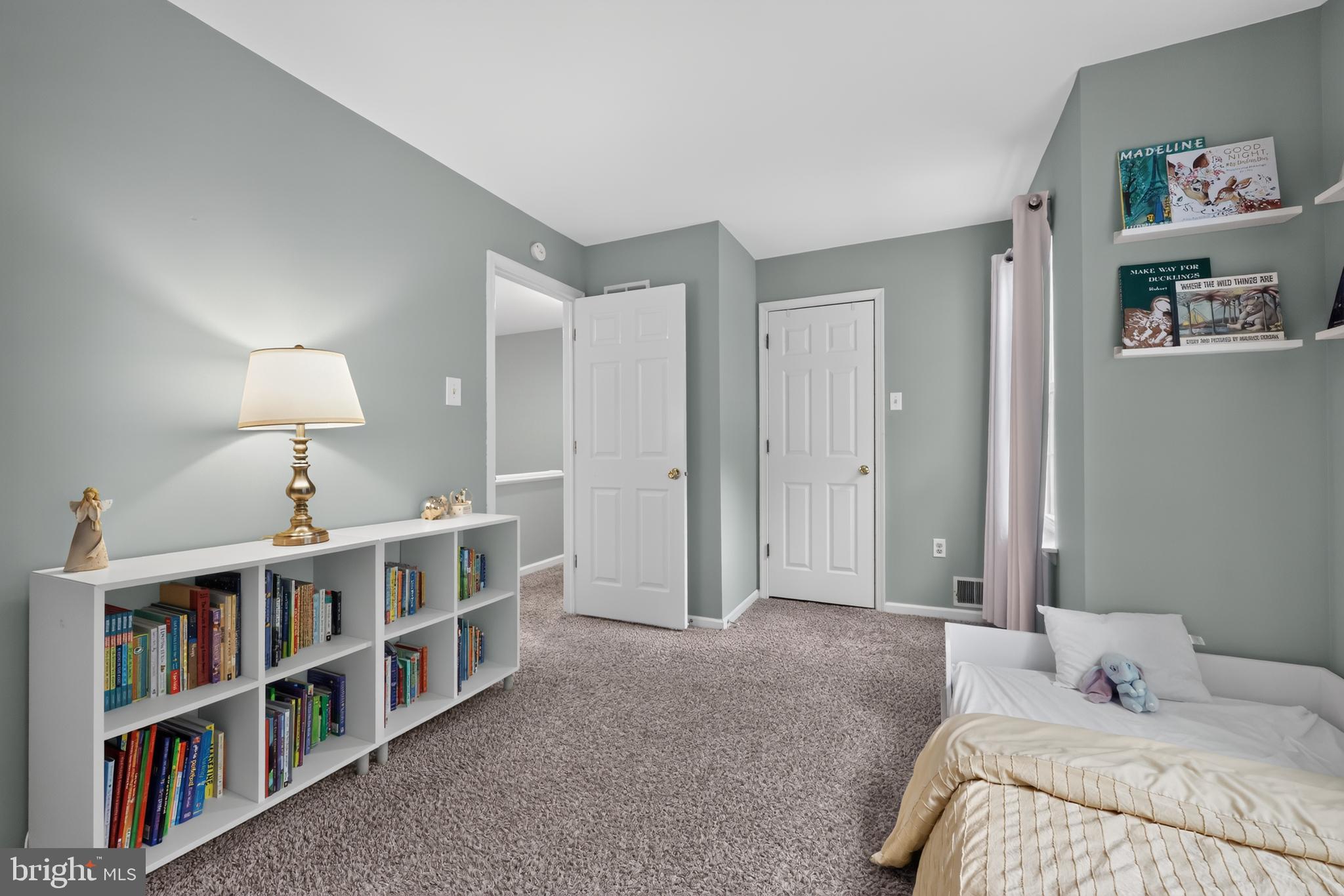 BALLINAHINCH - Residential