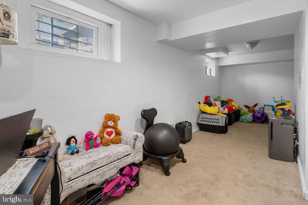 OXON HILL - Residential