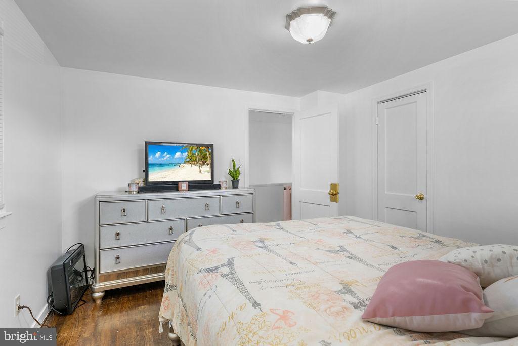 OXON HILL - Residential