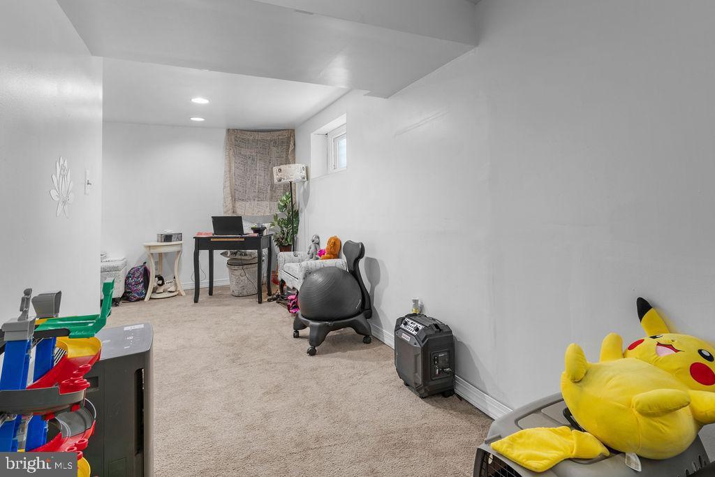 OXON HILL - Residential