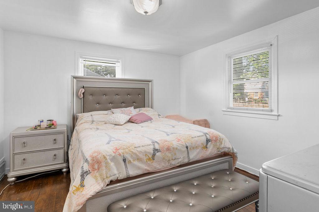 OXON HILL - Residential
