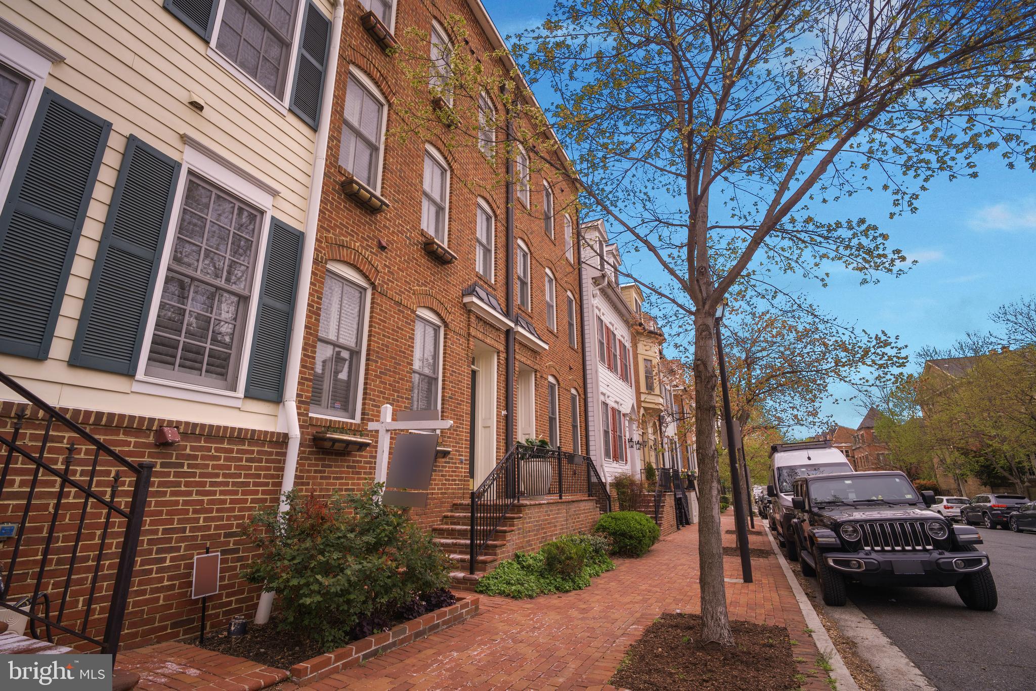 CHATHAM SQUARE - Residential