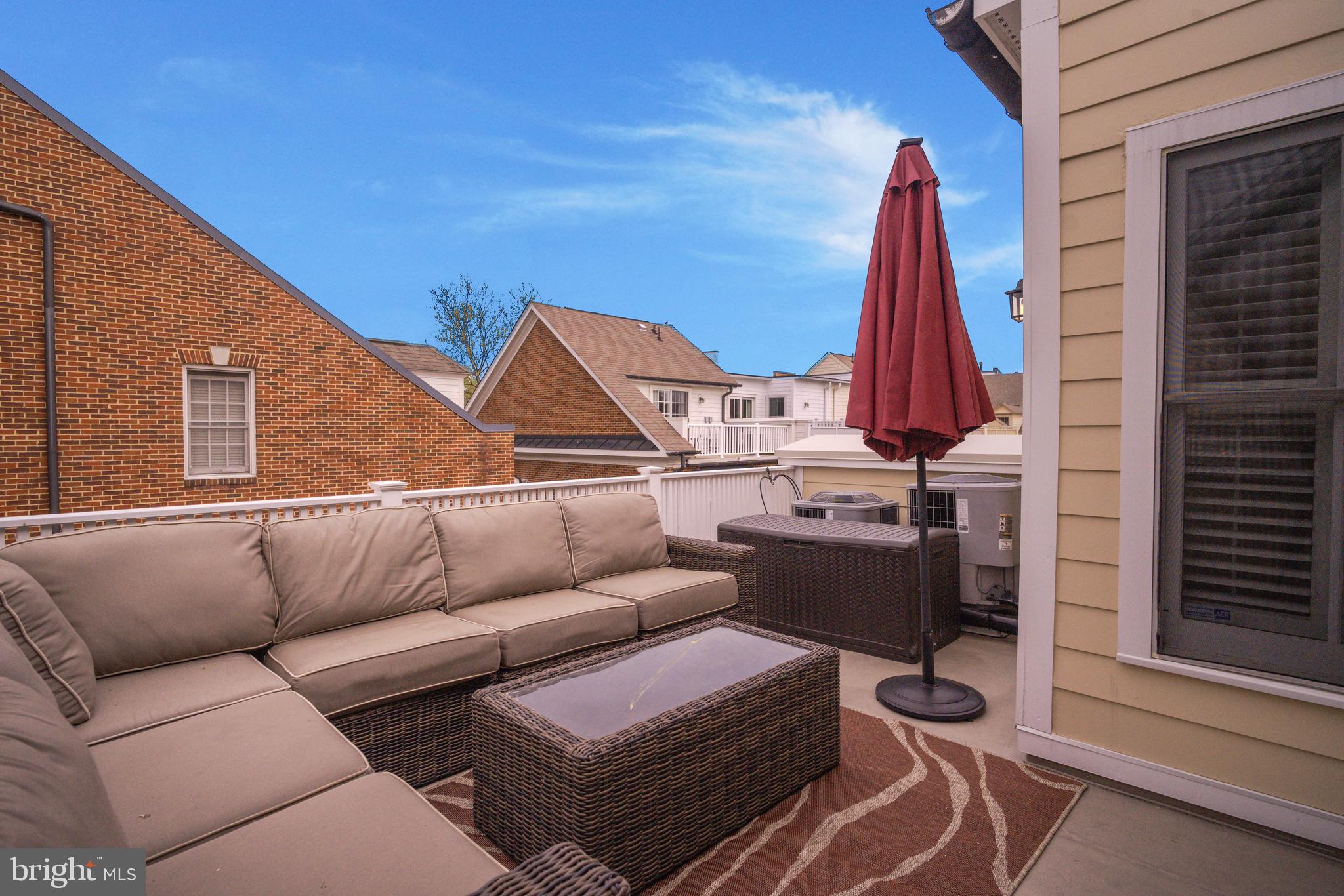 CHATHAM SQUARE - Residential