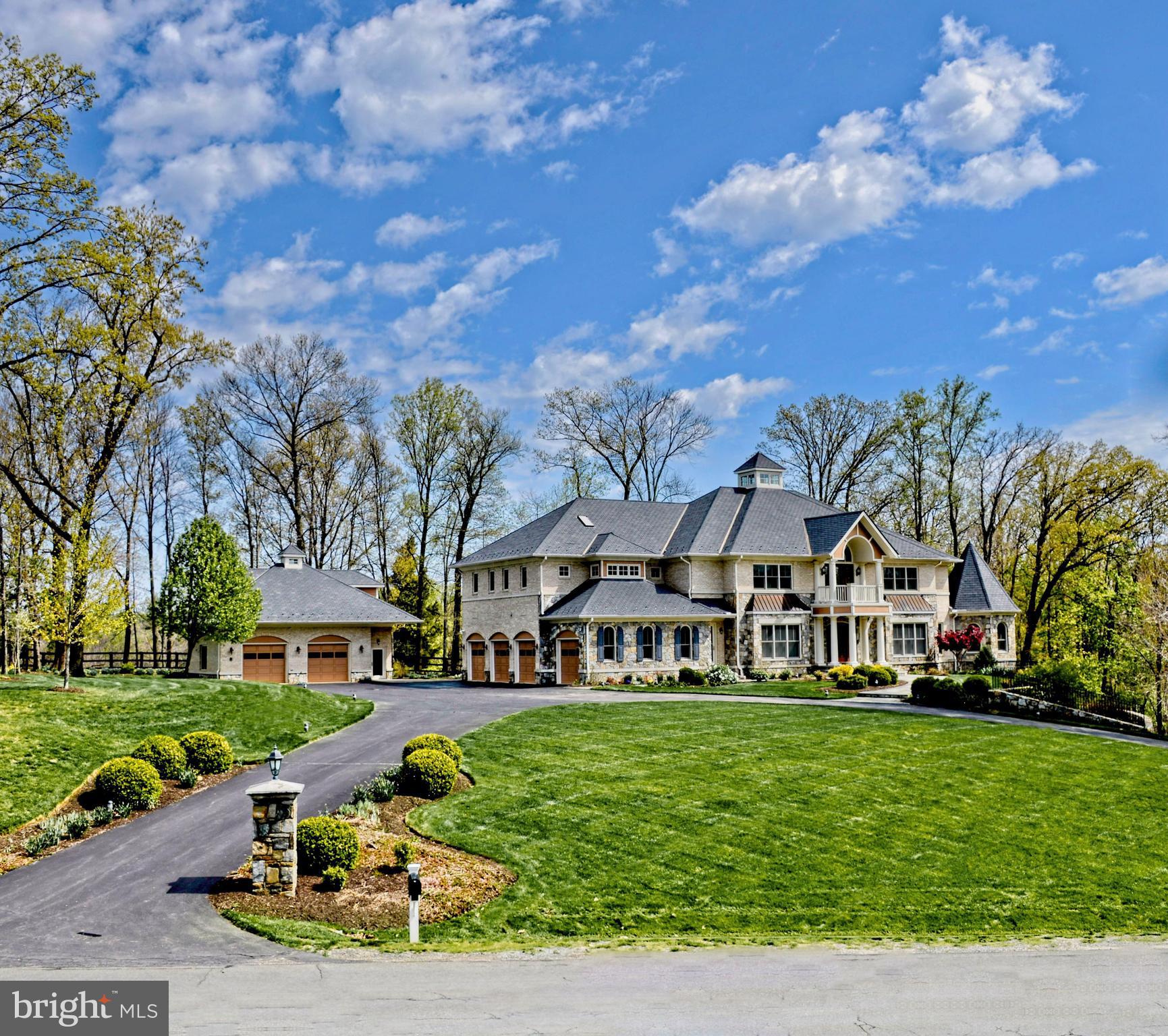 BEACON HILL - Residential