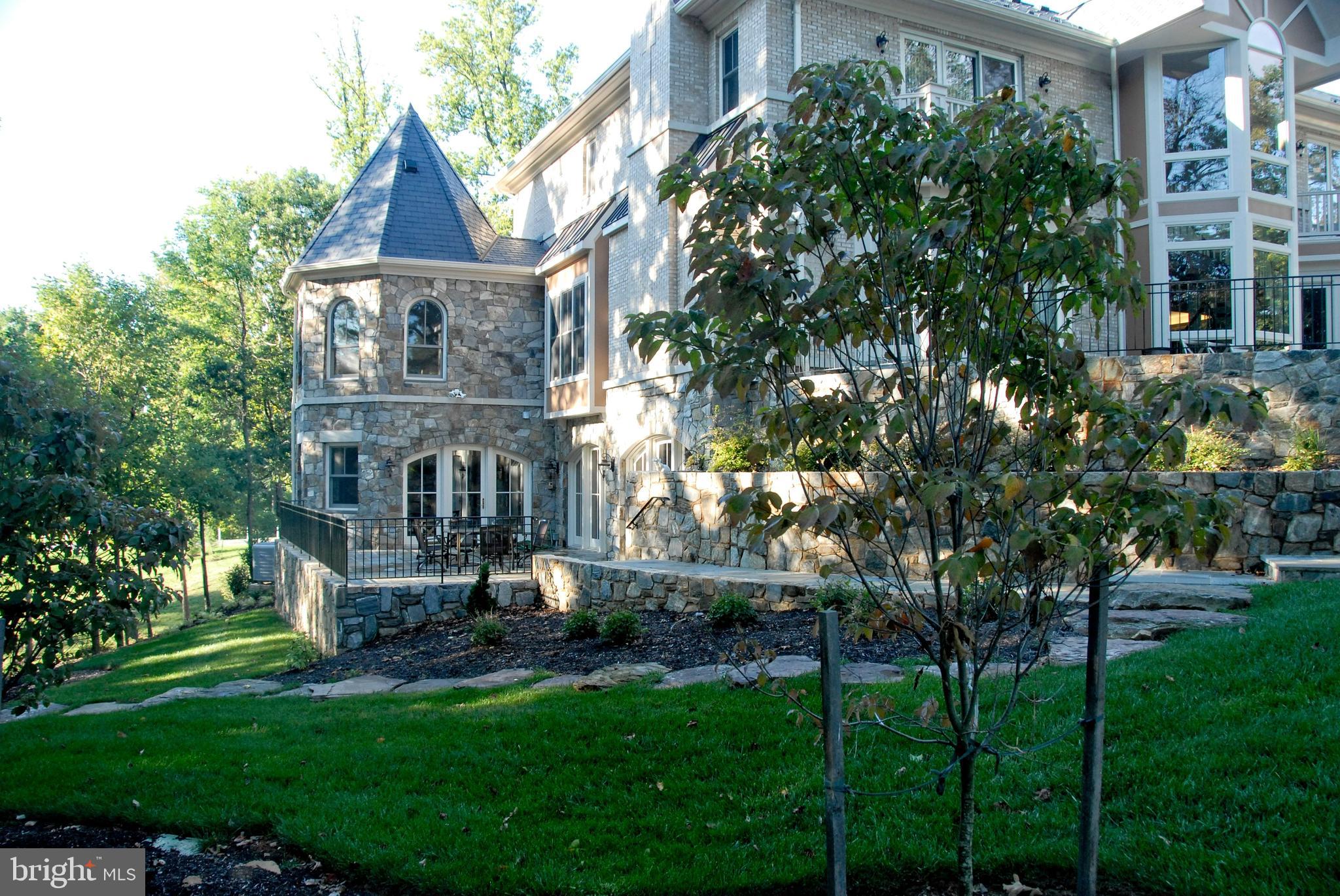 BEACON HILL - Residential