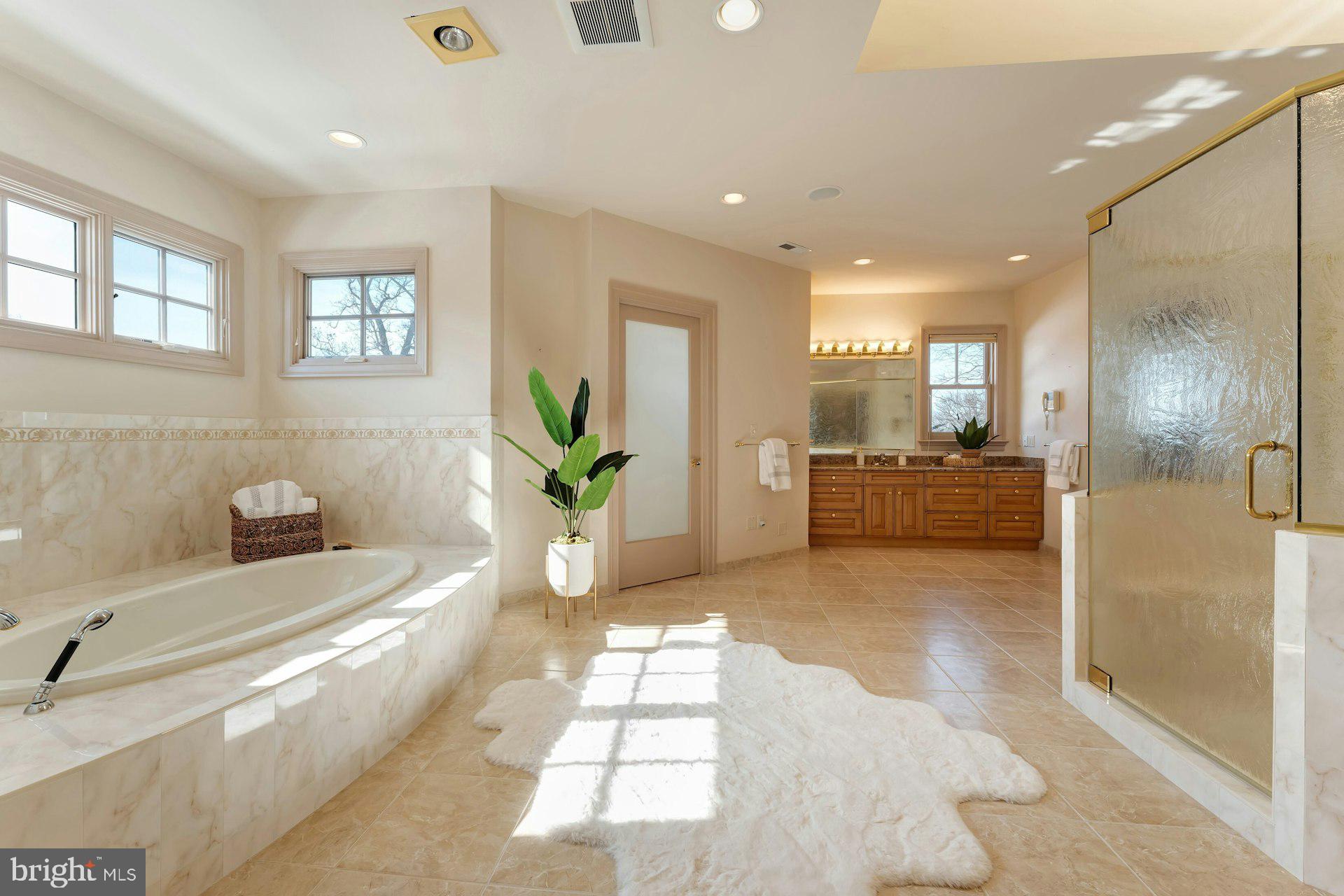 BEACON HILL - Residential