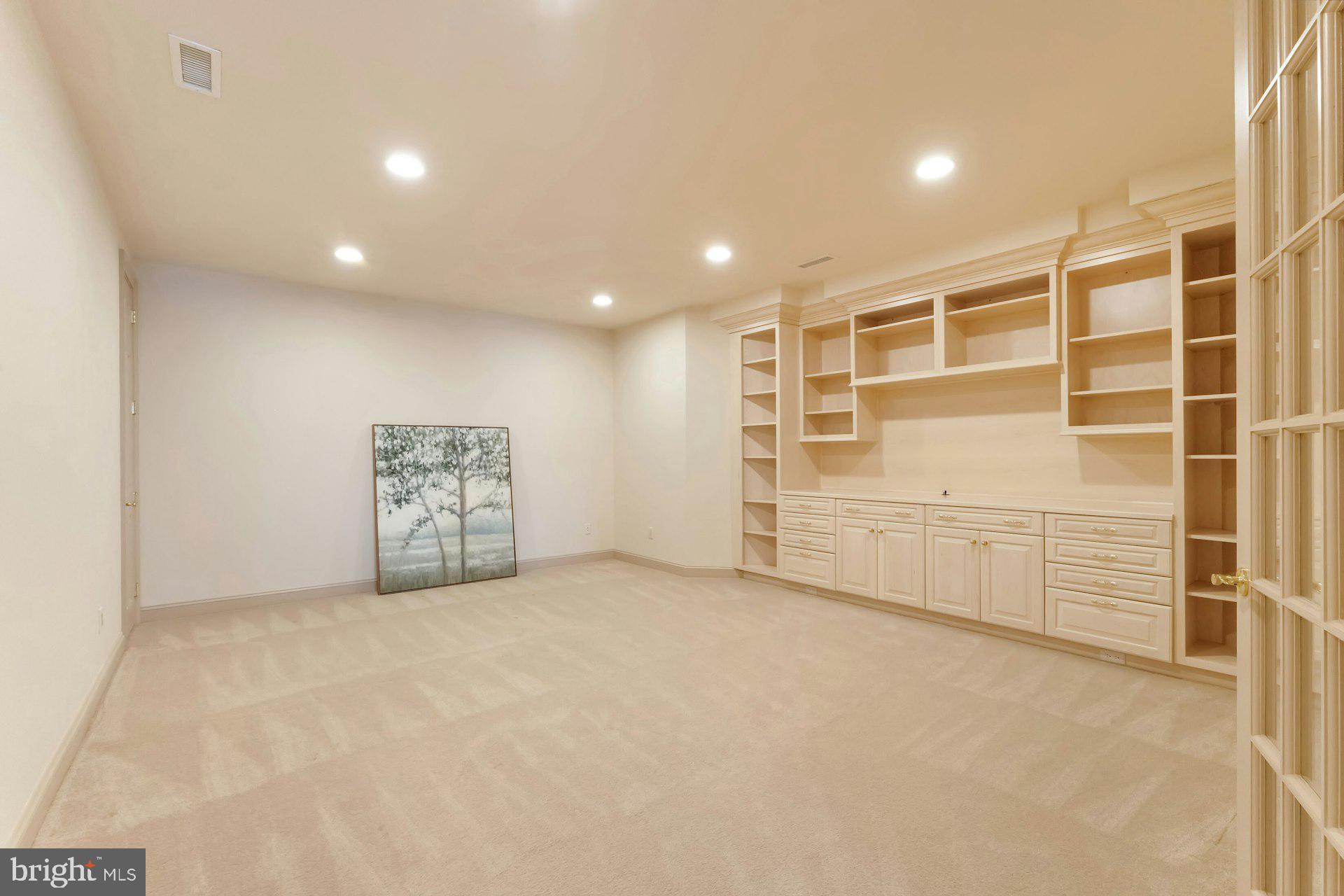 BEACON HILL - Residential
