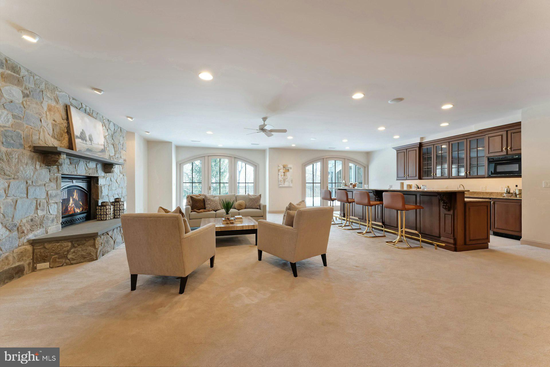 BEACON HILL - Residential