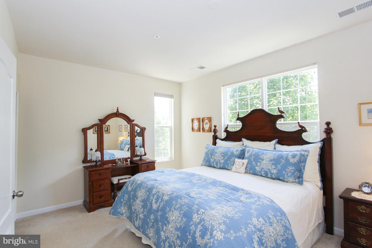GATEWAY COMMONS - Residential