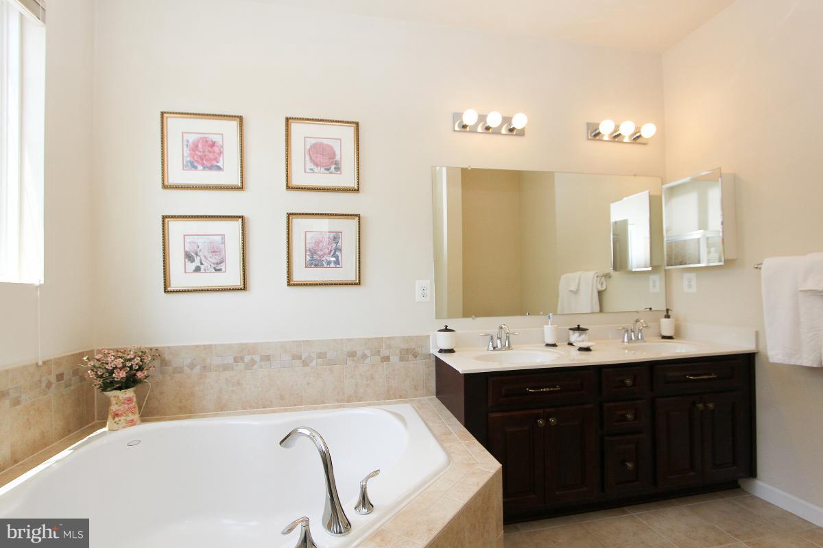 GATEWAY COMMONS - Residential