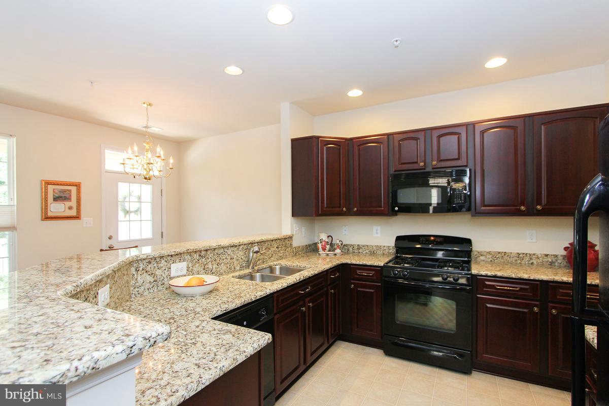 GATEWAY COMMONS - Residential